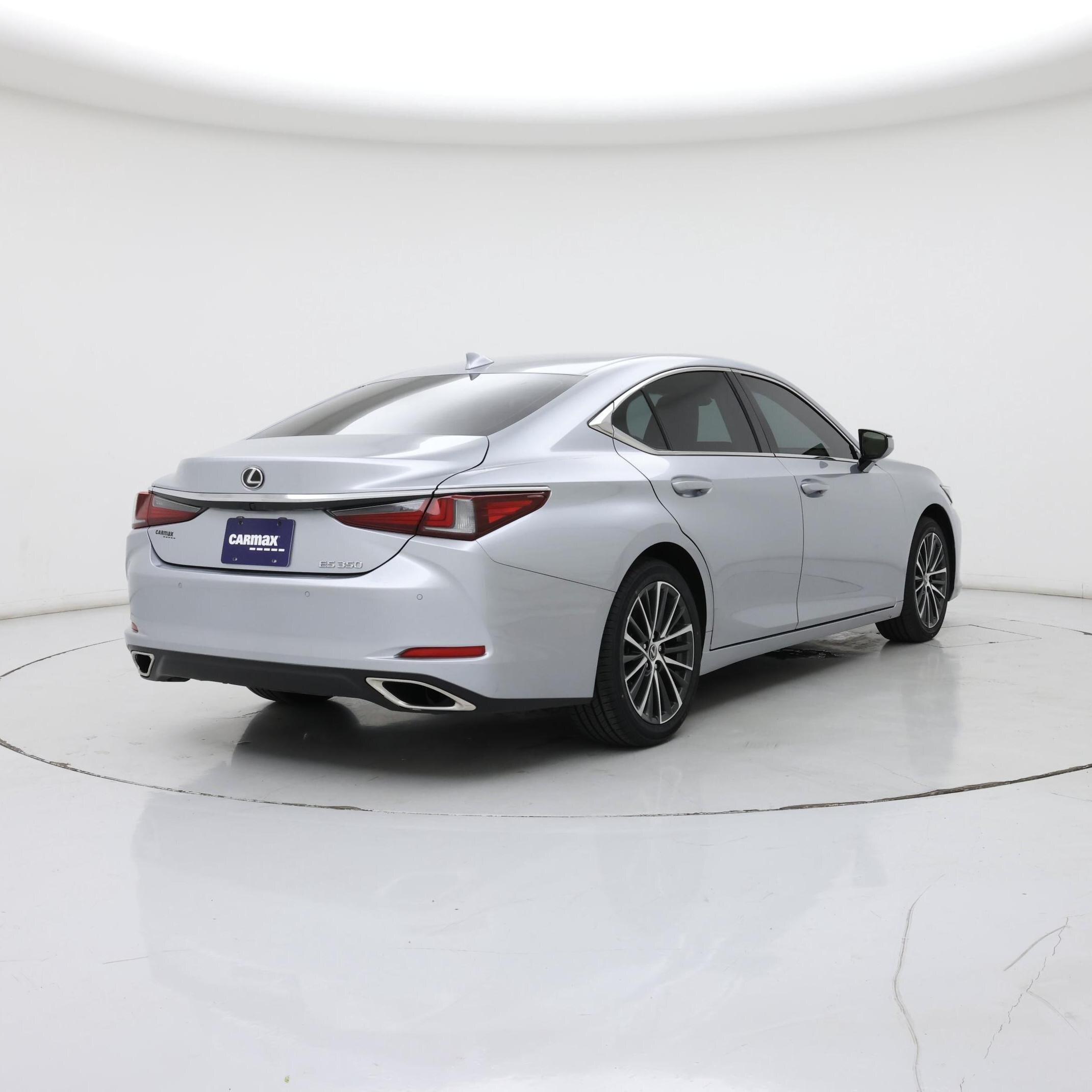 Thumbnail: 2023 Lexus ES - 8