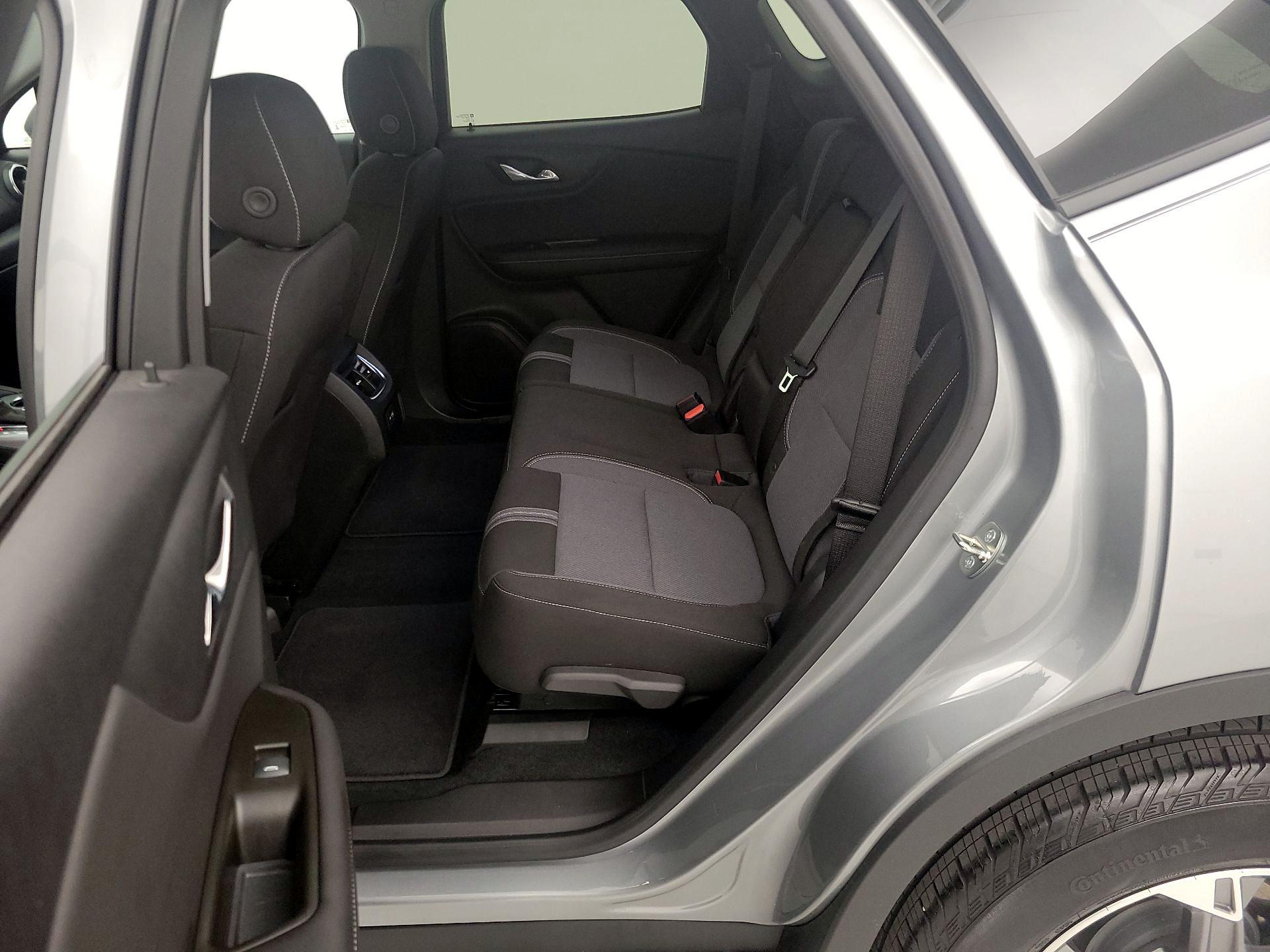 Thumbnail: 2023 Chevrolet Blazer - 19