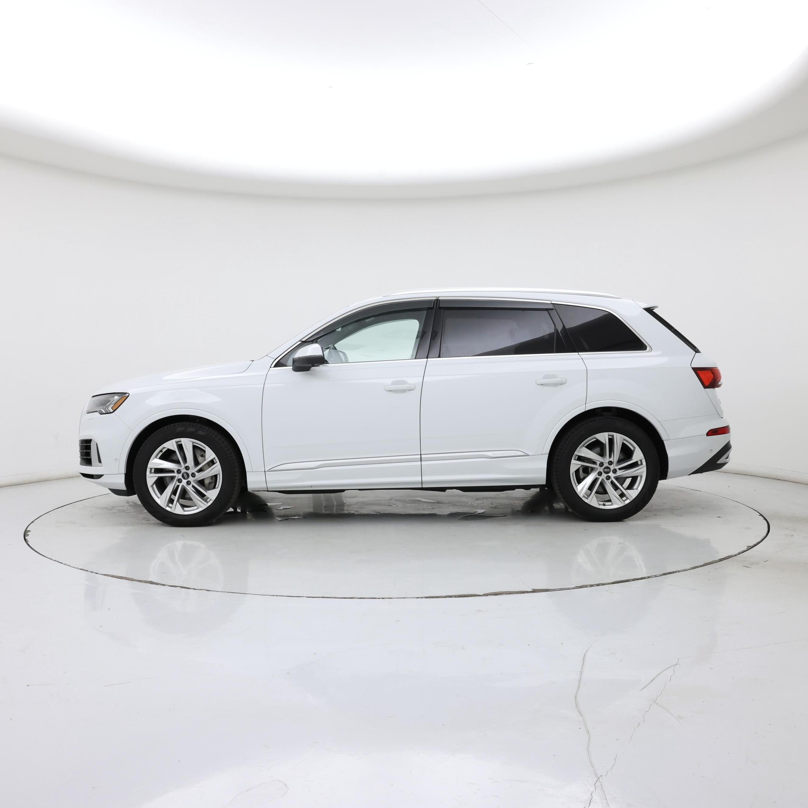 Thumbnail: 2021 Audi Q7 - 3