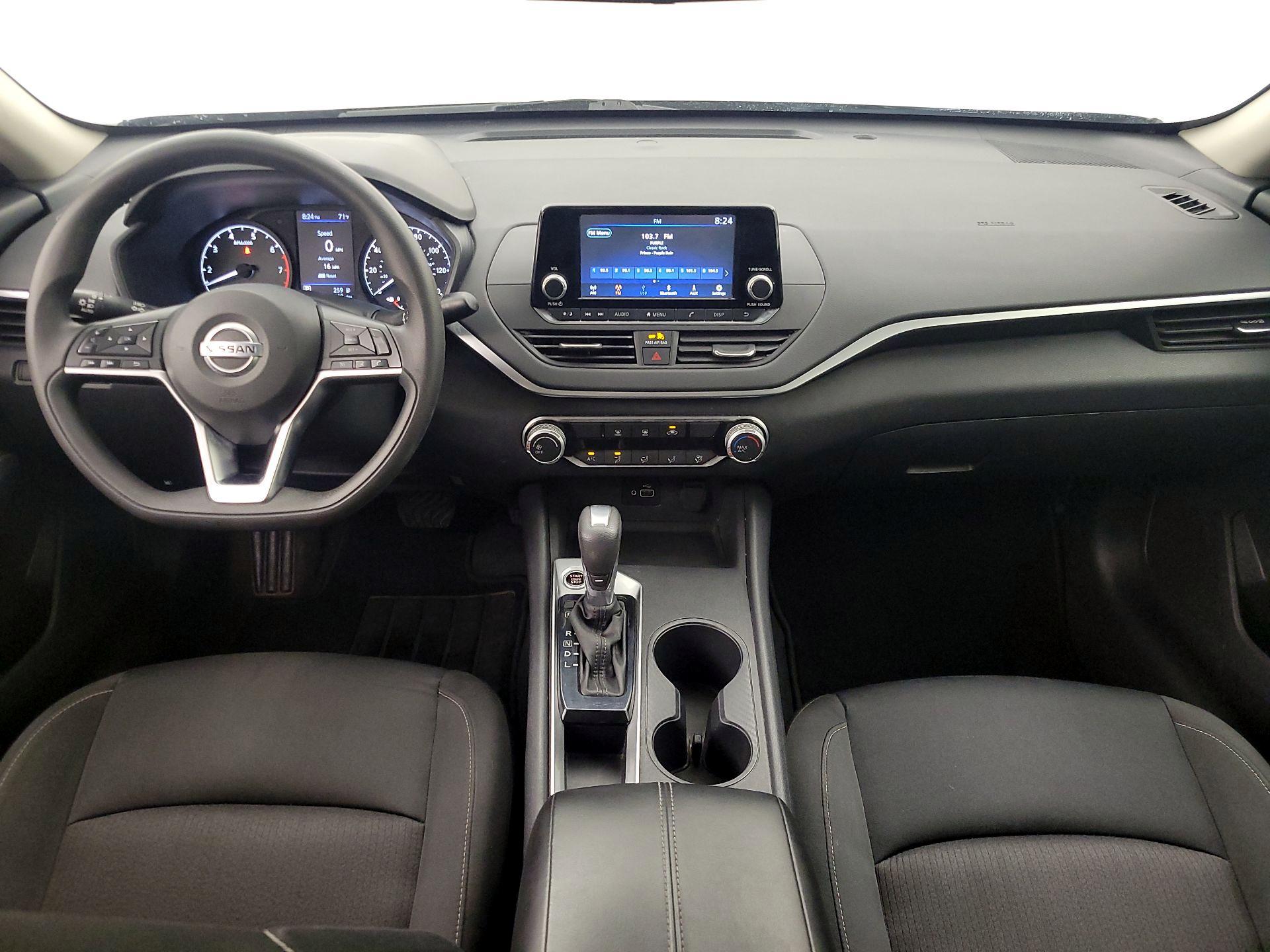 Thumbnail: 2022 Nissan Altima - 9