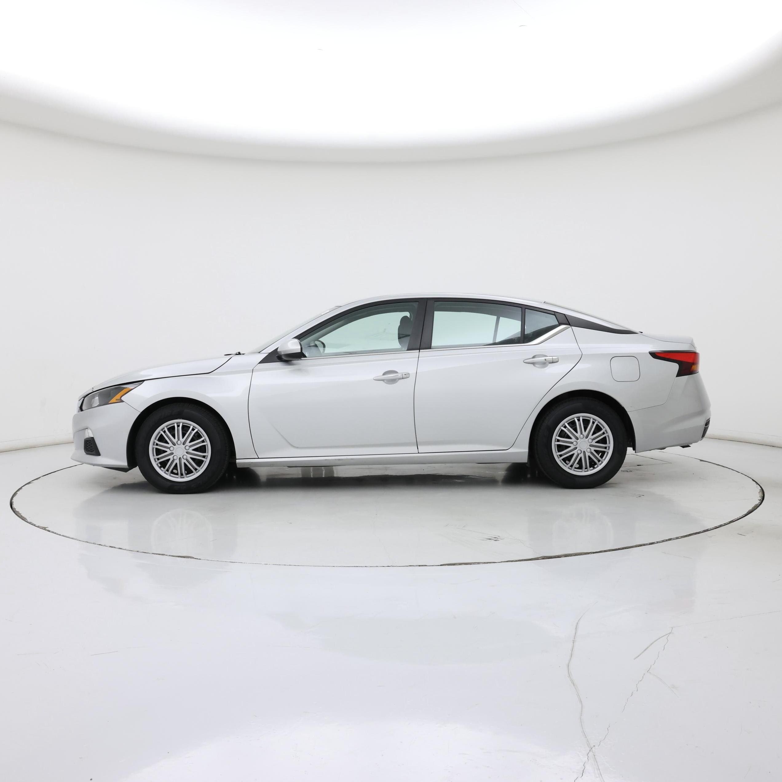 Thumbnail: 2022 Nissan Altima - 3