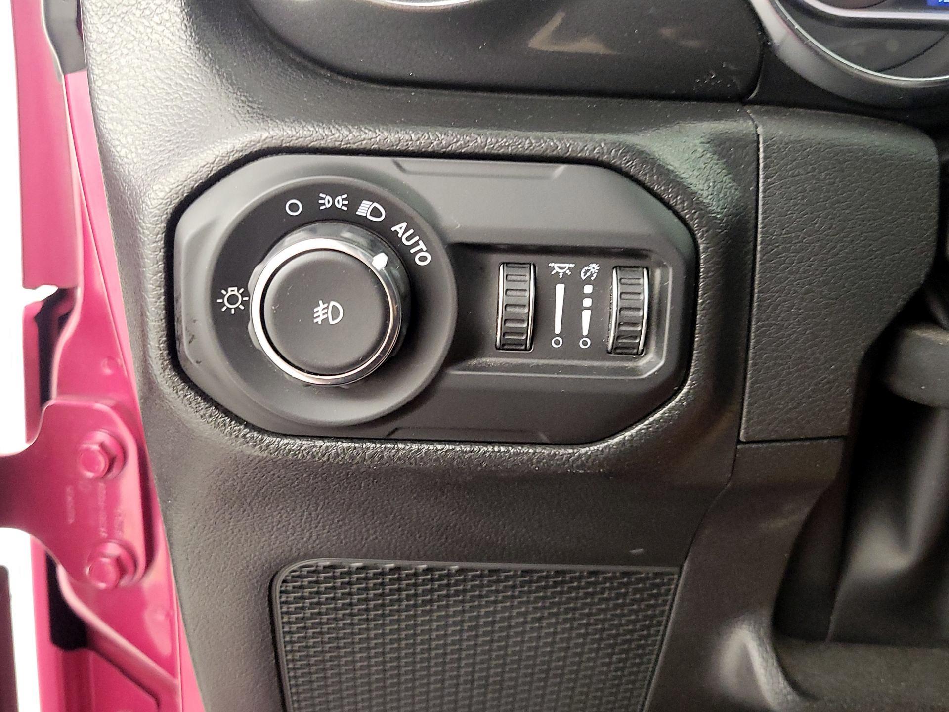 Thumbnail: 2022 Jeep Wrangler - 13