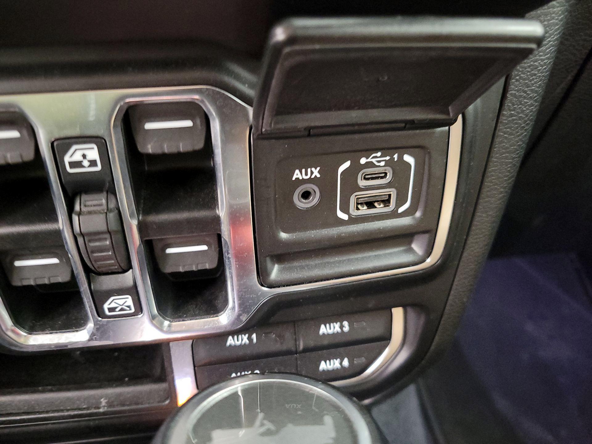 Thumbnail: 2020 Jeep Wrangler - 19