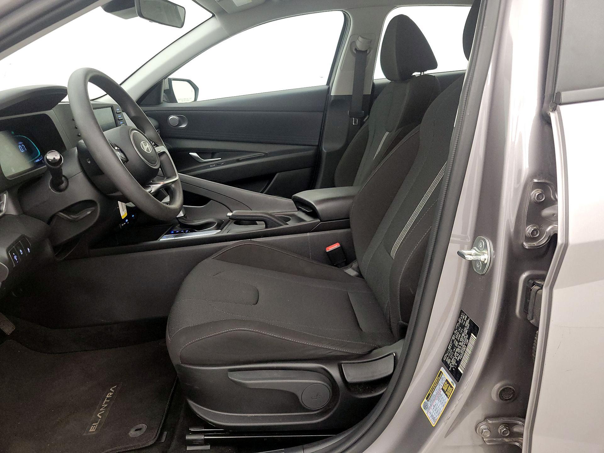 Thumbnail: 2024 Hyundai Elantra - 11