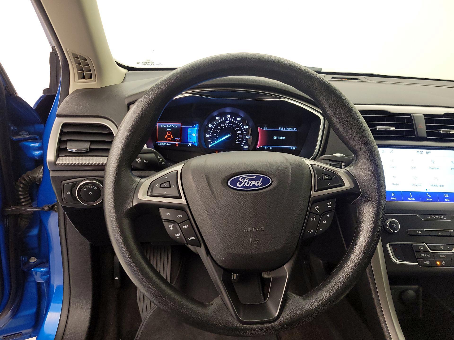 Thumbnail: 2020 Ford Fusion - 10