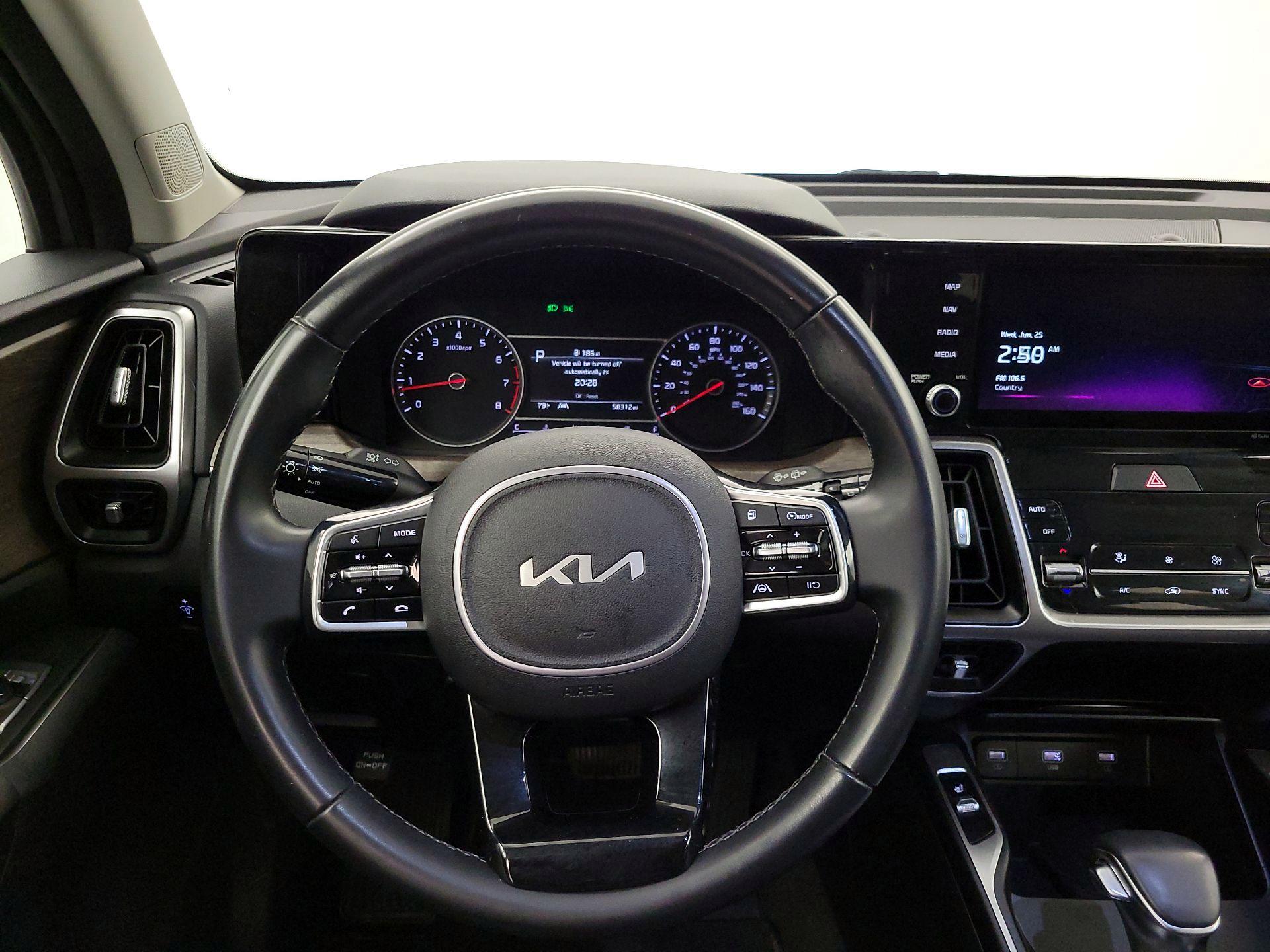 Thumbnail: 2022 Kia Sorento - 10