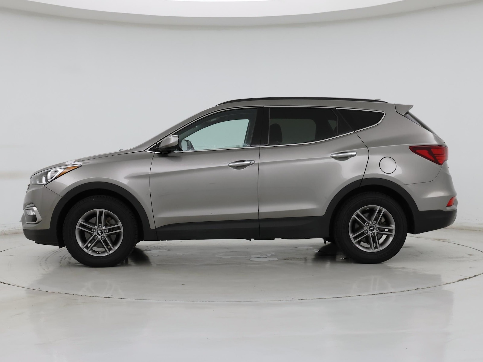 Image 4 of 2017 Hyundai Santa Fe Sport