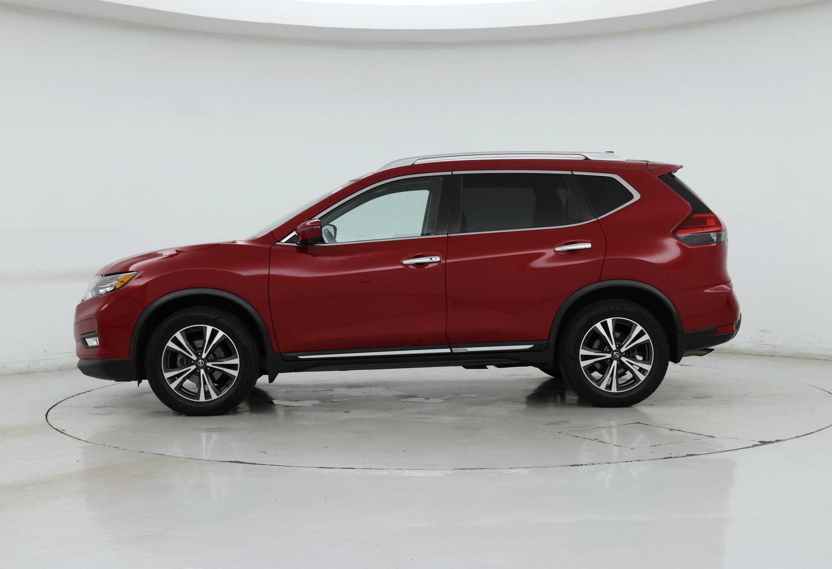 Thumbnail: 2017 Nissan Rogue - 3