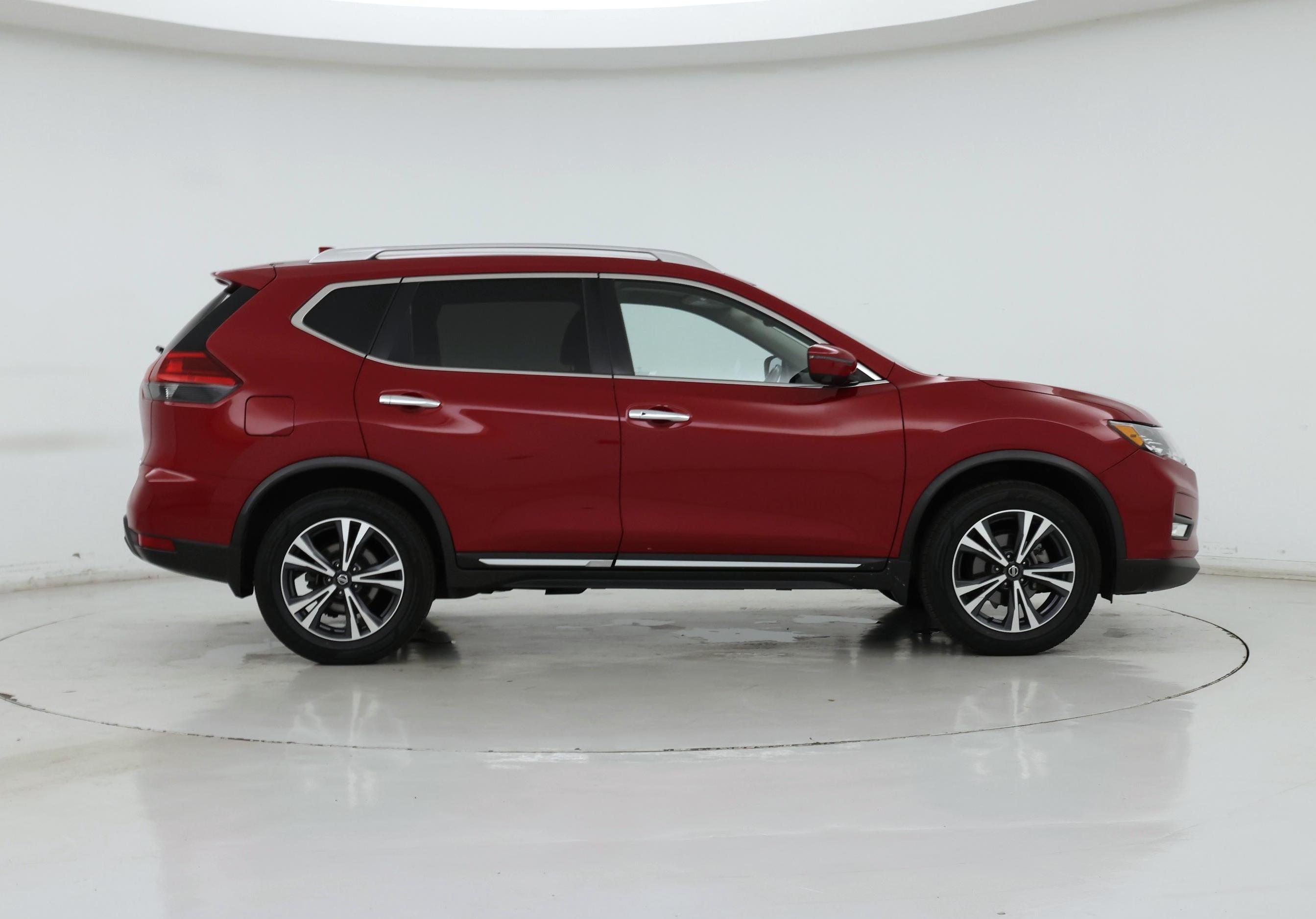 Thumbnail: 2017 Nissan Rogue - 7