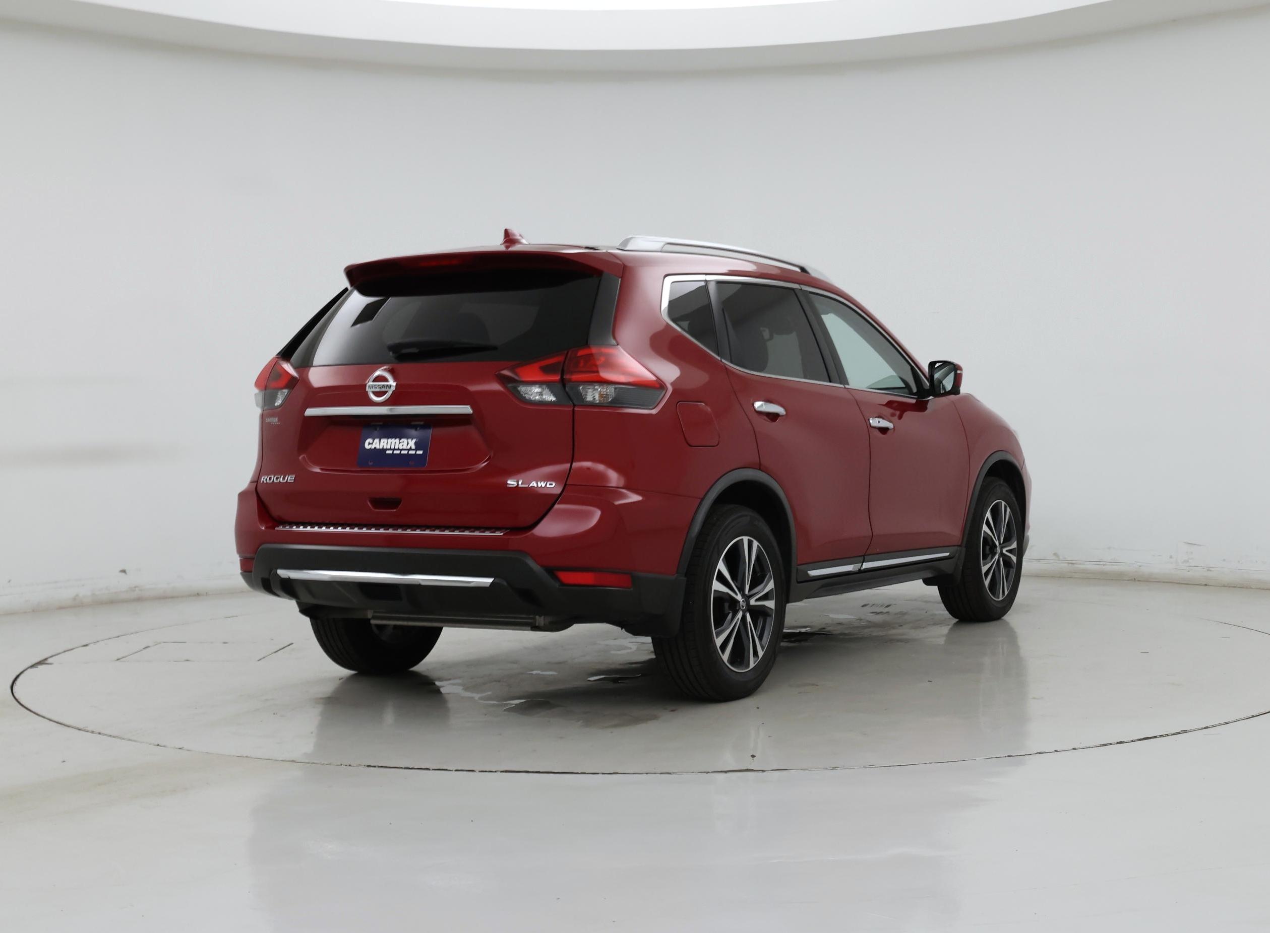 Thumbnail: 2017 Nissan Rogue - 8