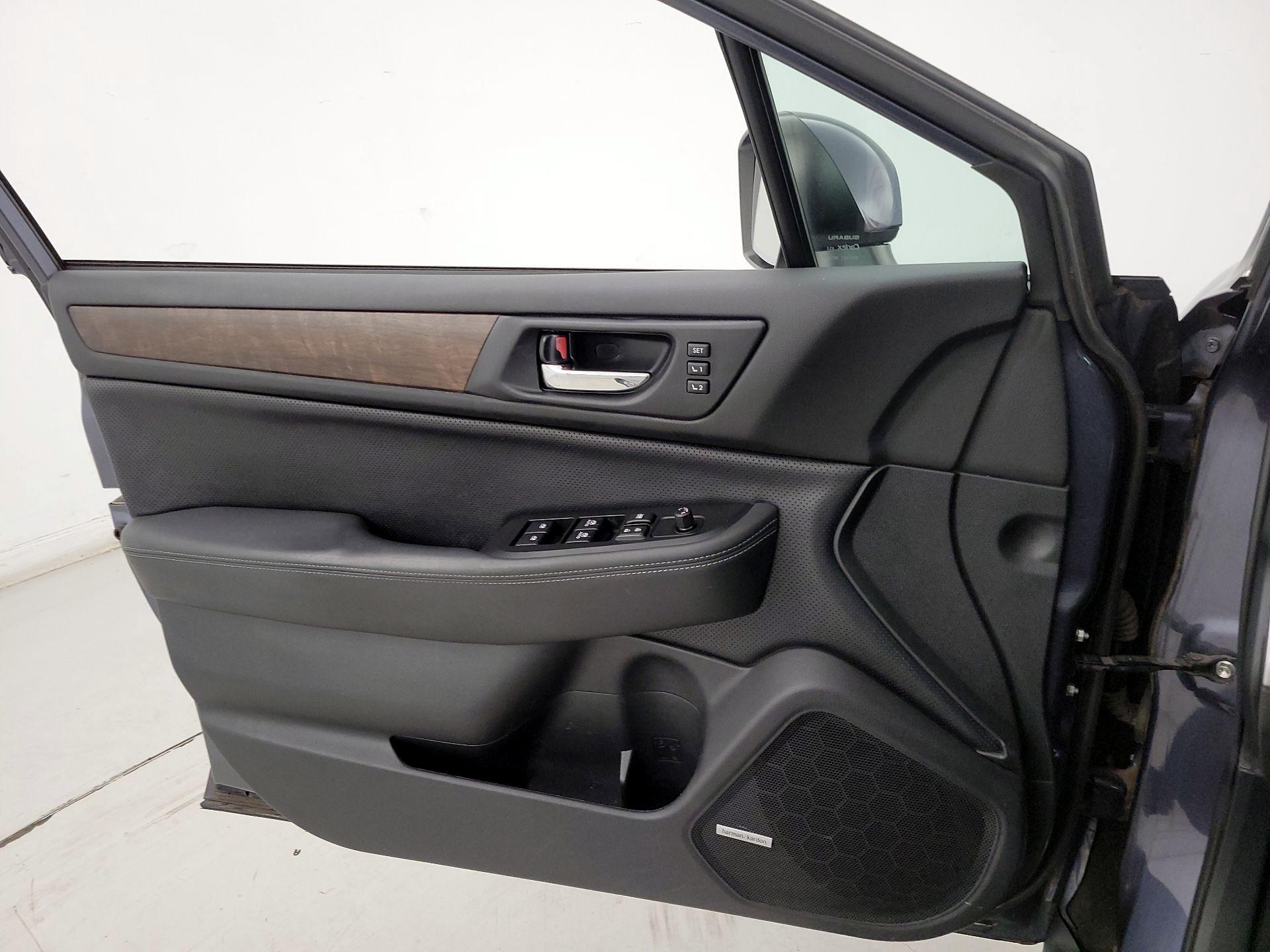Thumbnail: 2015 Subaru Outback - 12