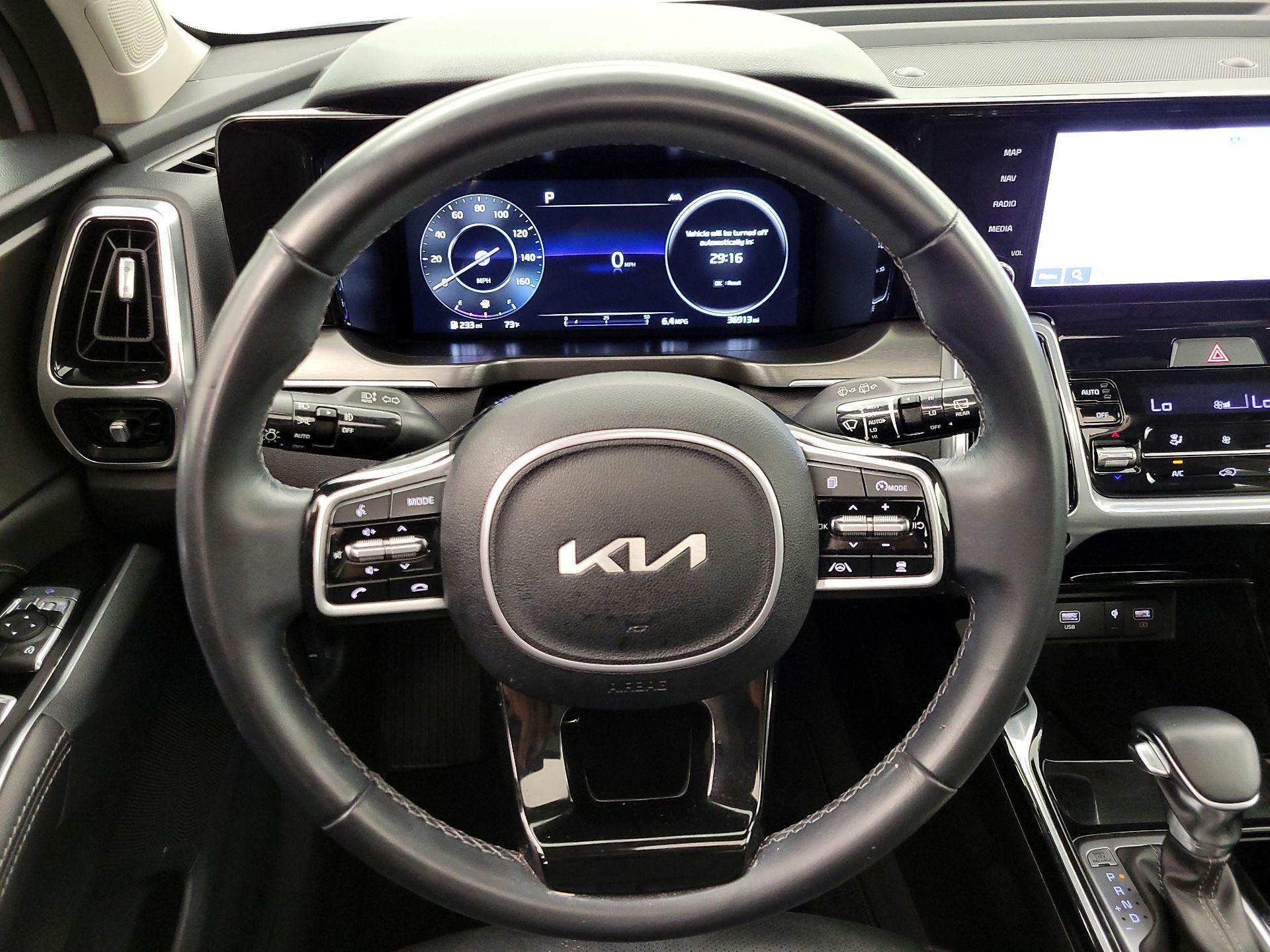 Thumbnail: 2023 Kia Sorento - 10