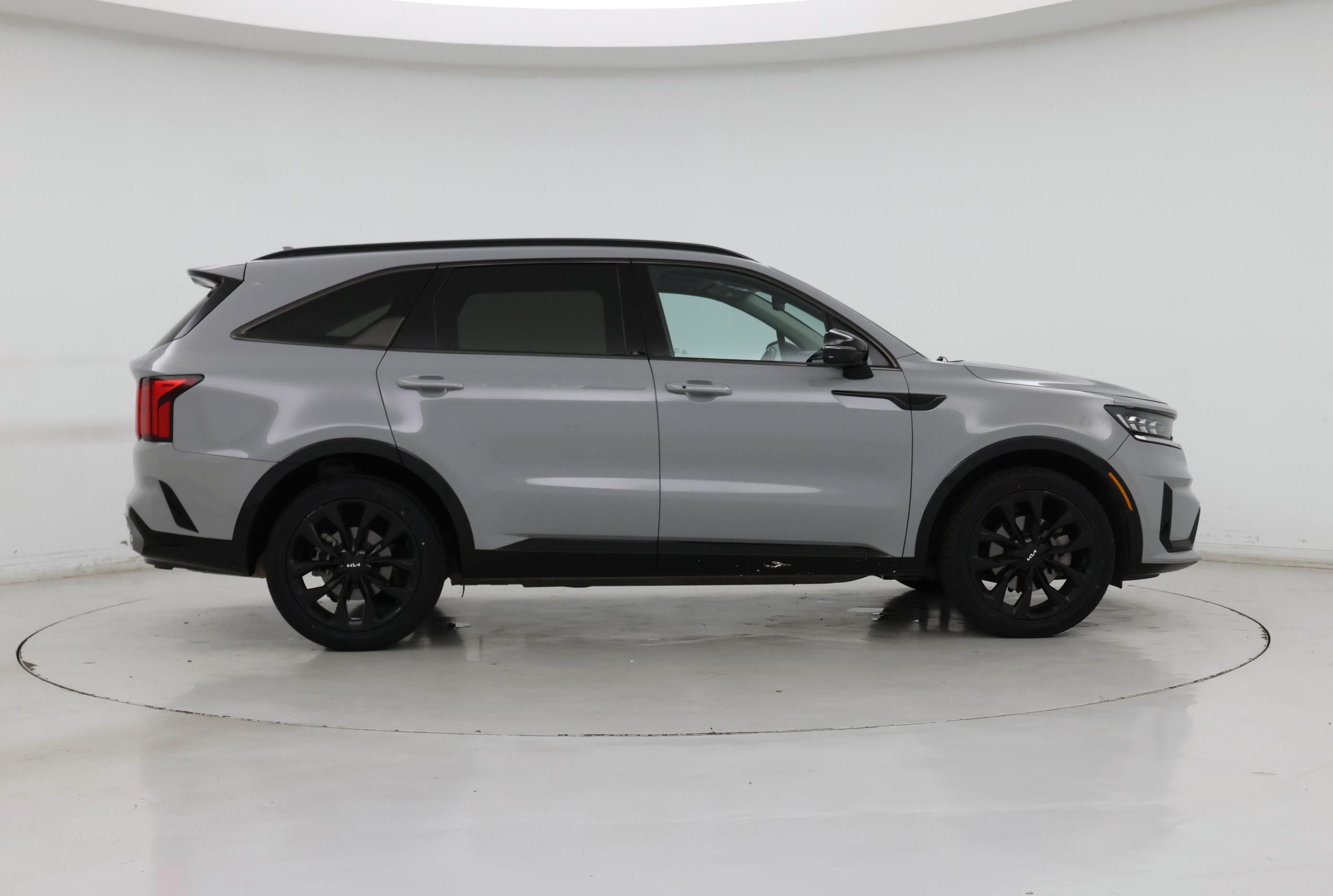 Thumbnail: 2023 Kia Sorento - 7