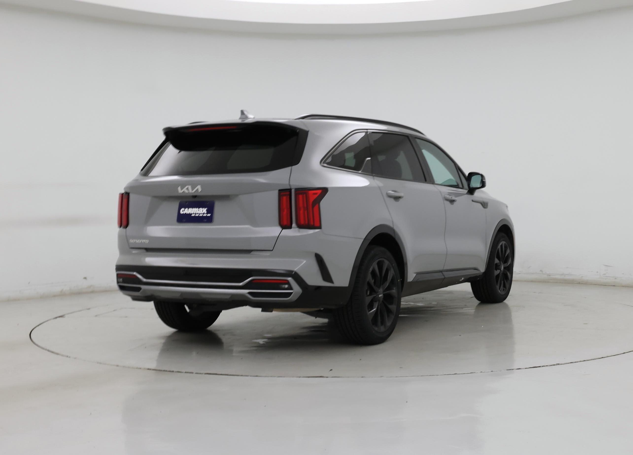 Thumbnail: 2023 Kia Sorento - 8