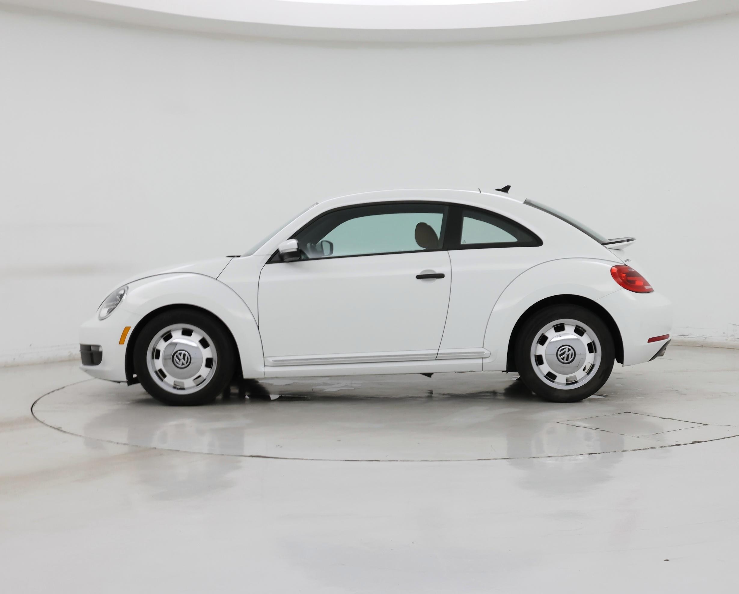 Thumbnail: 2015 Volkswagen Beetle - 3