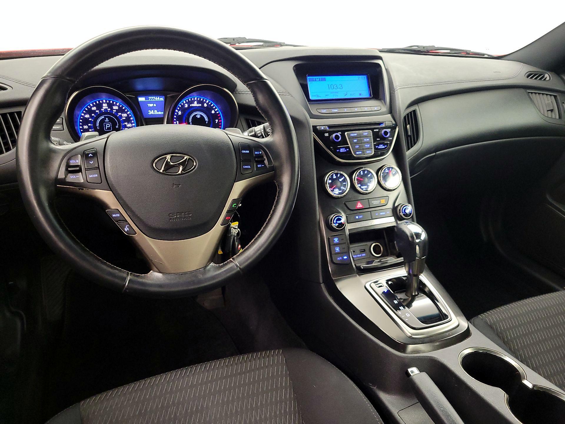 Thumbnail: 2013 Hyundai Genesis - 9