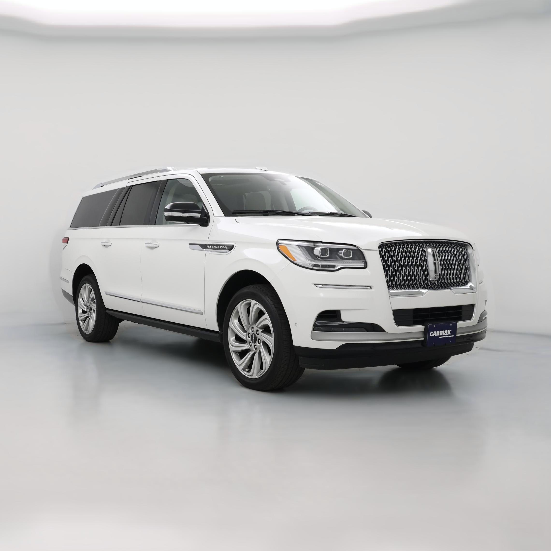 Thumbnail: 2024 Lincoln Navigator L - 1