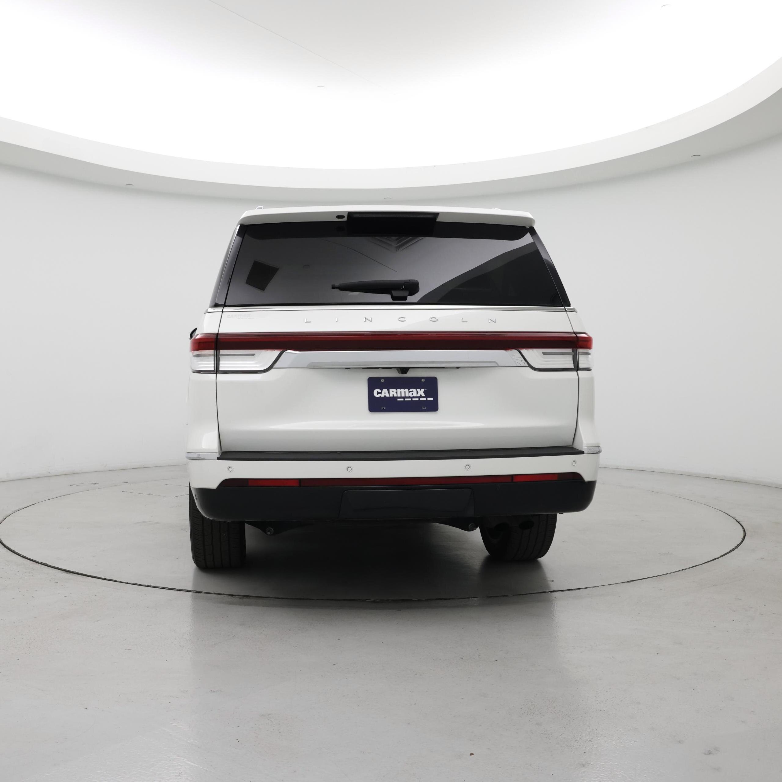 Thumbnail: 2024 Lincoln Navigator L - 6