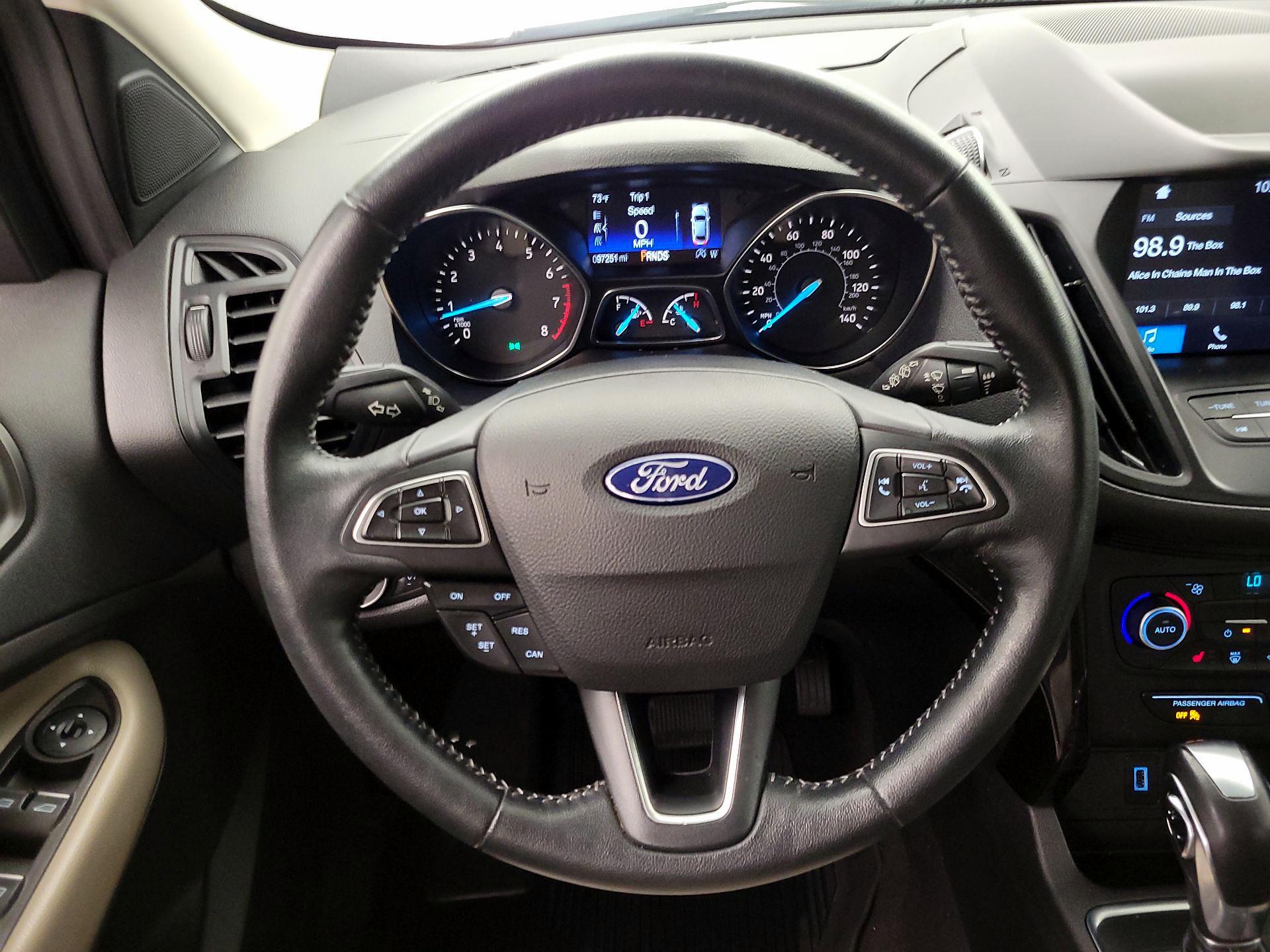 Thumbnail: 2019 Ford Escape - 10