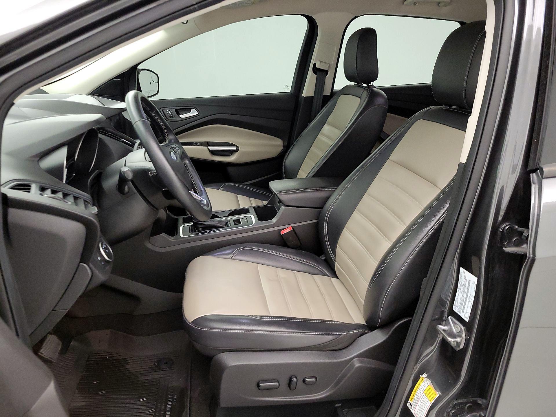 Thumbnail: 2019 Ford Escape - 11