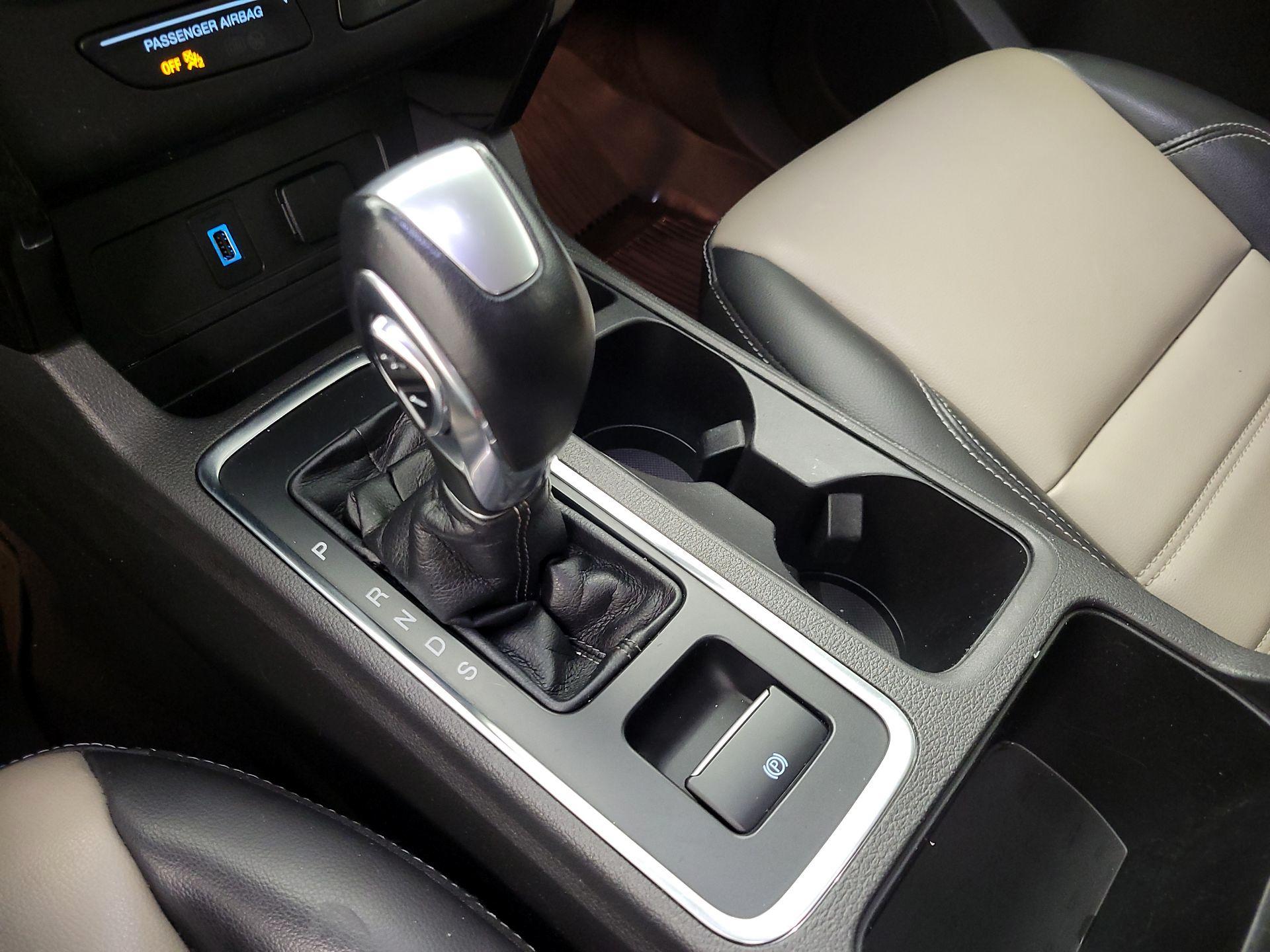 Thumbnail: 2019 Ford Escape - 17