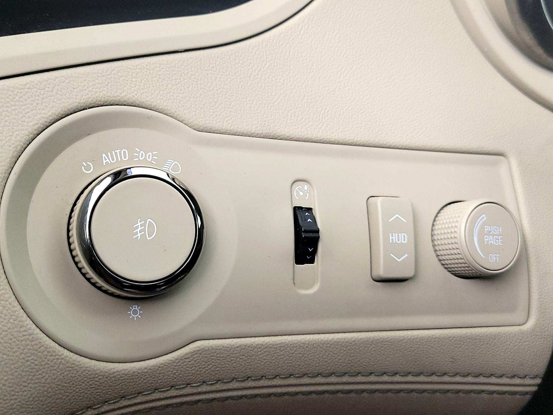 Thumbnail: 2015 Buick LaCrosse - 13