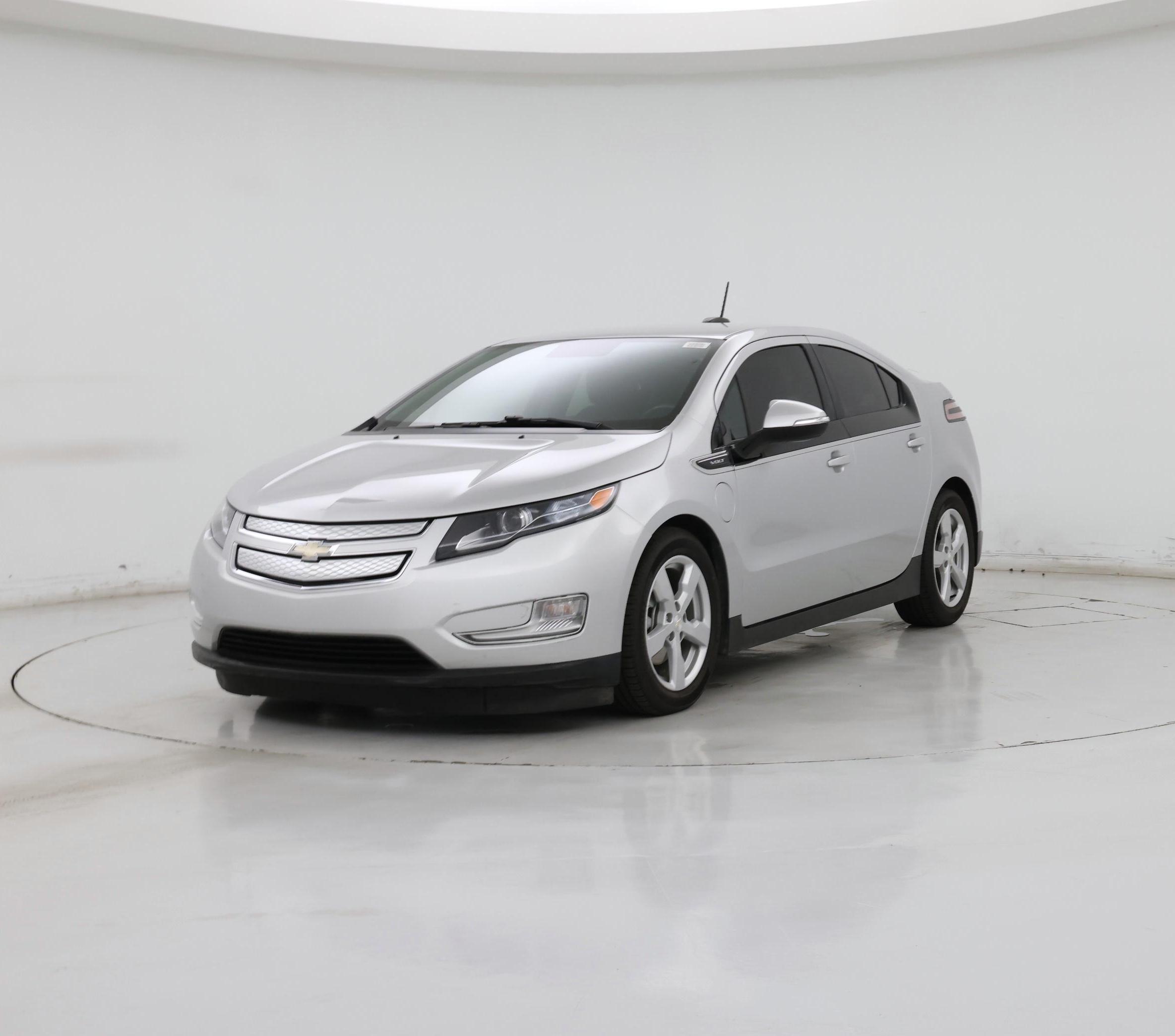 Thumbnail: 2015 Chevrolet Volt - 4