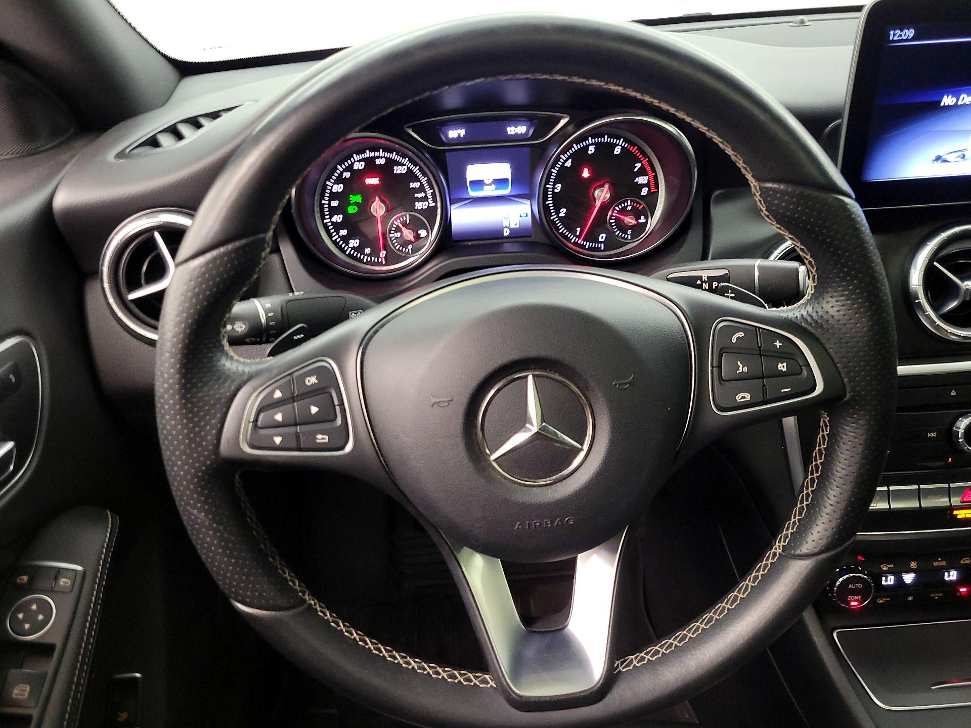 Thumbnail: 2018 Mercedes-Benz CLA - 10