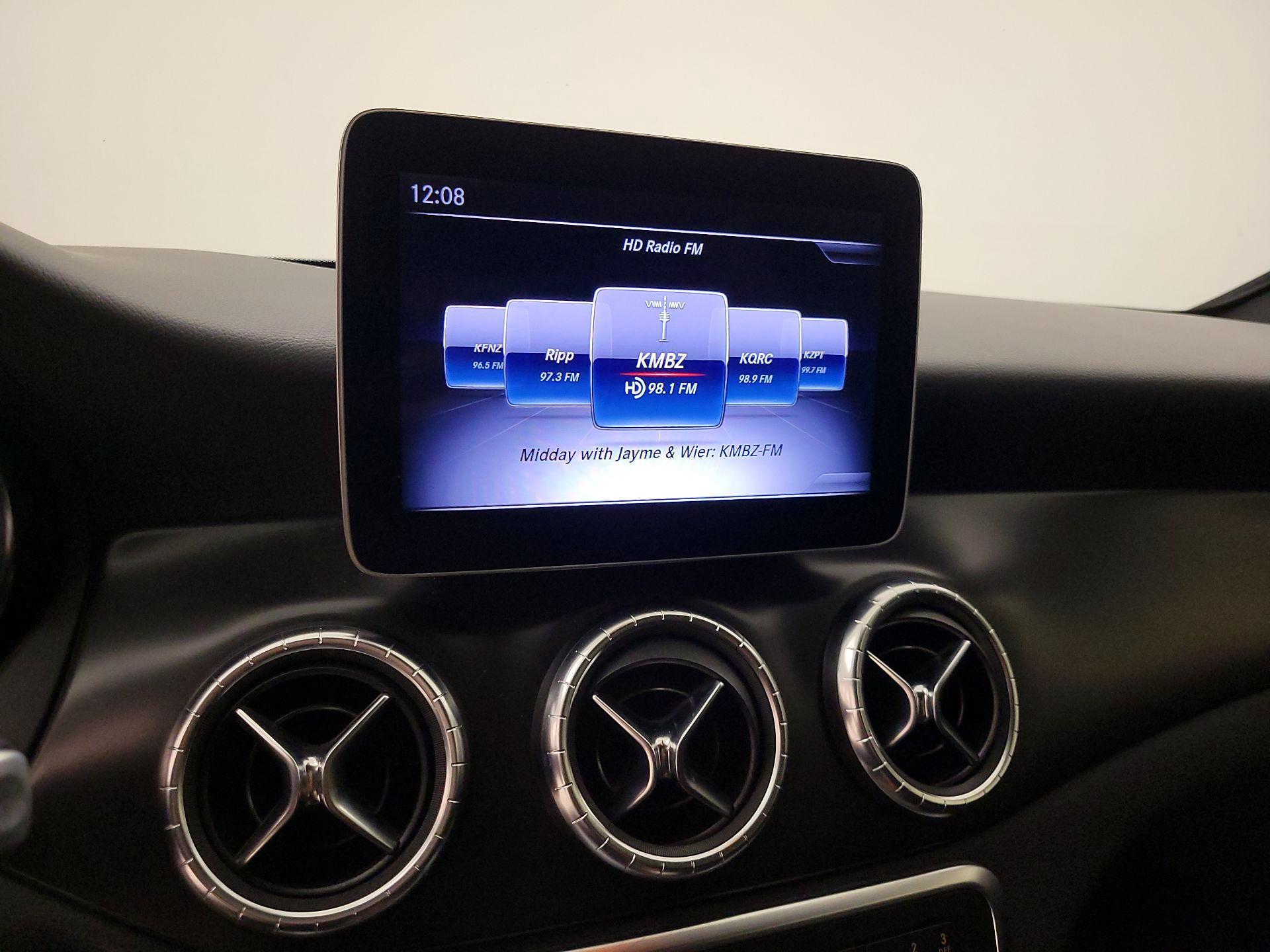 Thumbnail: 2018 Mercedes-Benz CLA - 15
