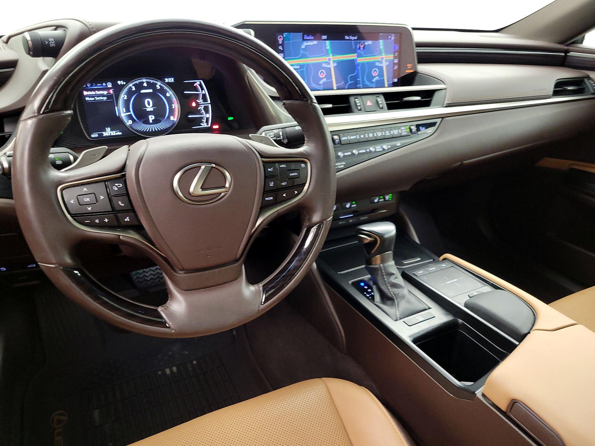 Thumbnail: 2020 Lexus ES - 9
