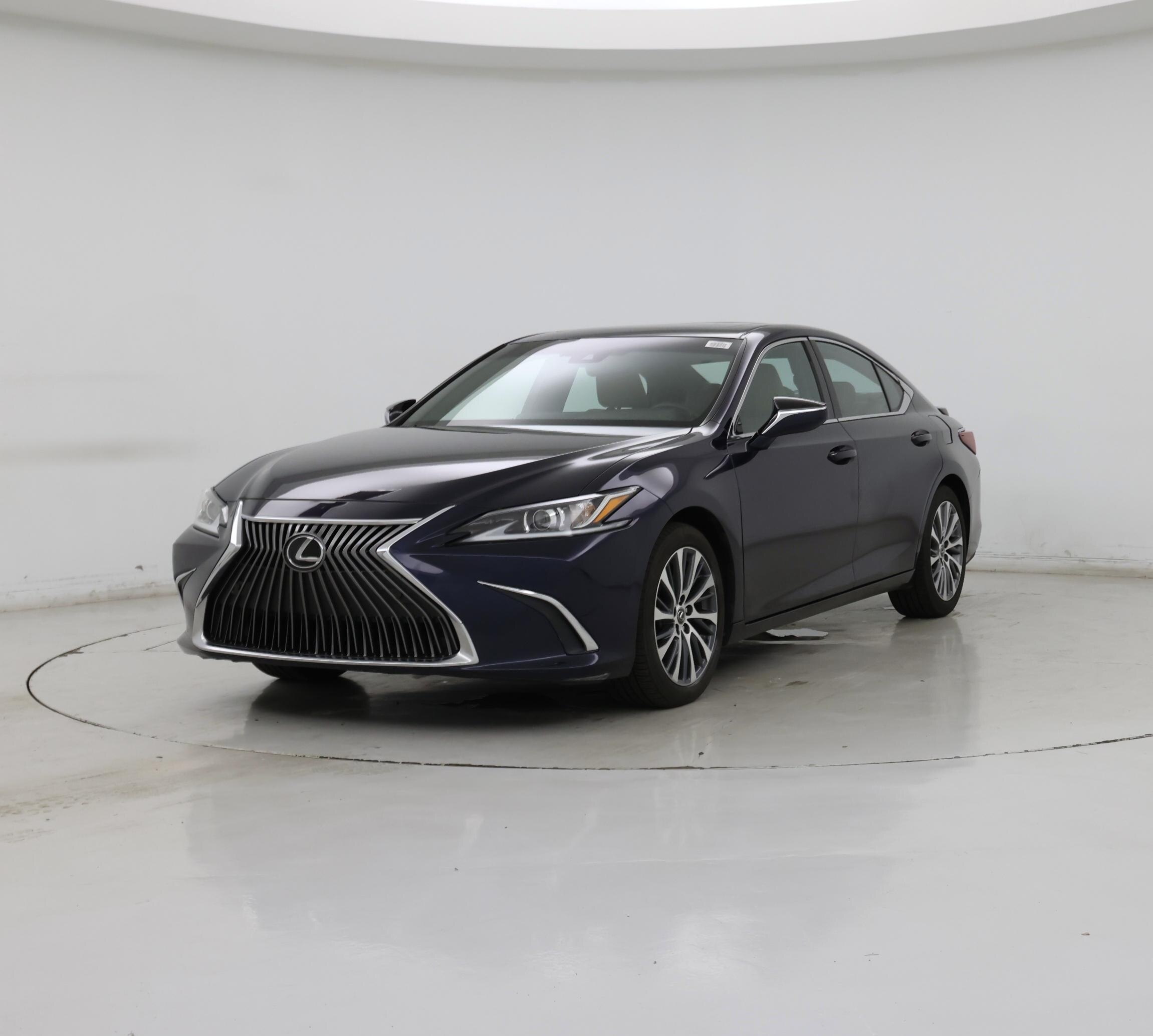 Thumbnail: 2020 Lexus ES - 4