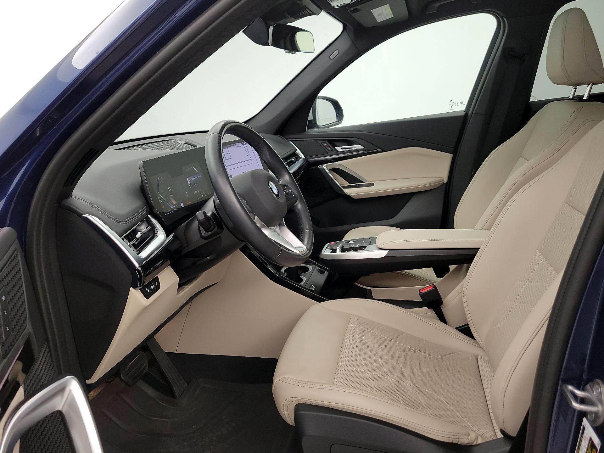 Thumbnail: 2023 BMW X1 - 11
