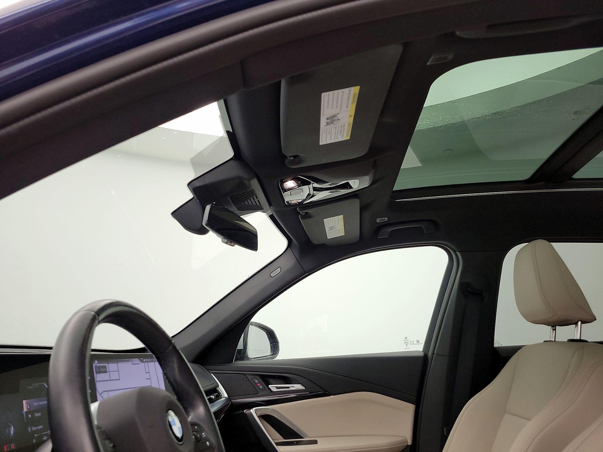 Thumbnail: 2023 BMW X1 - 20