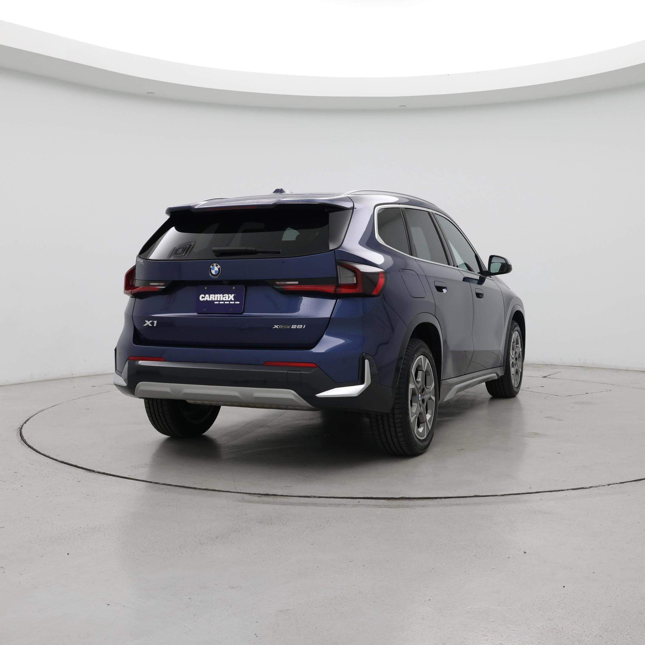 Thumbnail: 2023 BMW X1 - 8