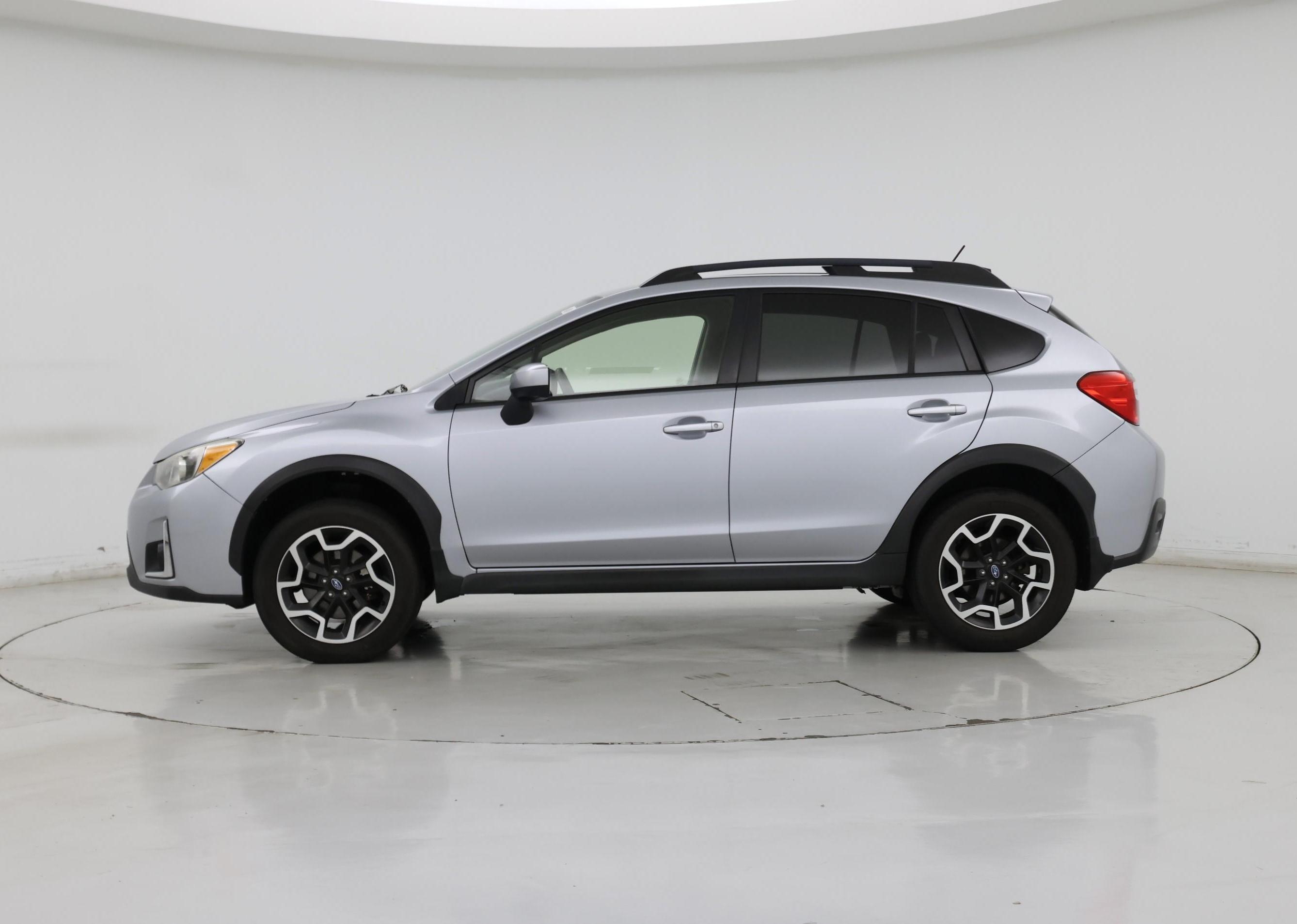 Thumbnail: 2016 Subaru XV Crosstrek - 3