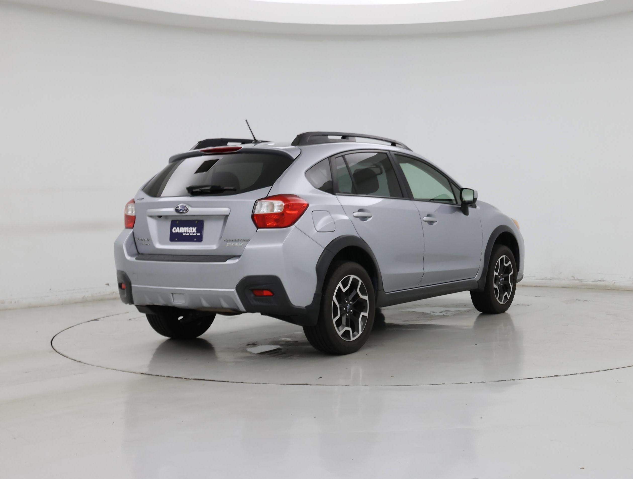 Thumbnail: 2016 Subaru XV Crosstrek - 8