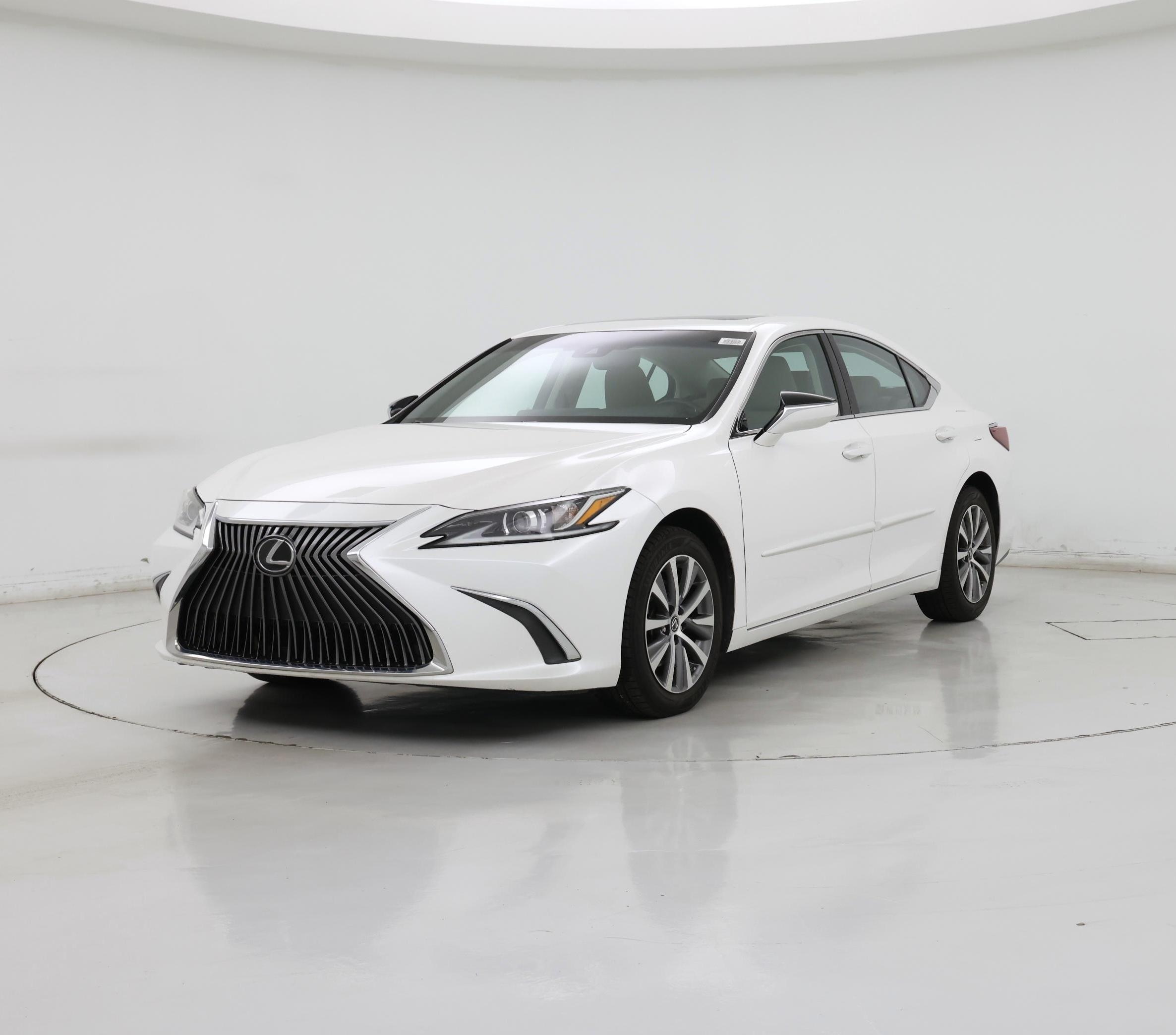 Thumbnail: 2021 Lexus ES - 4