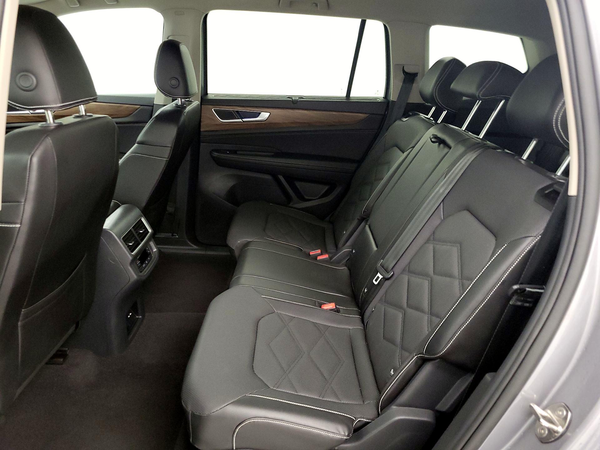 Thumbnail: 2024 Volkswagen Atlas - 19