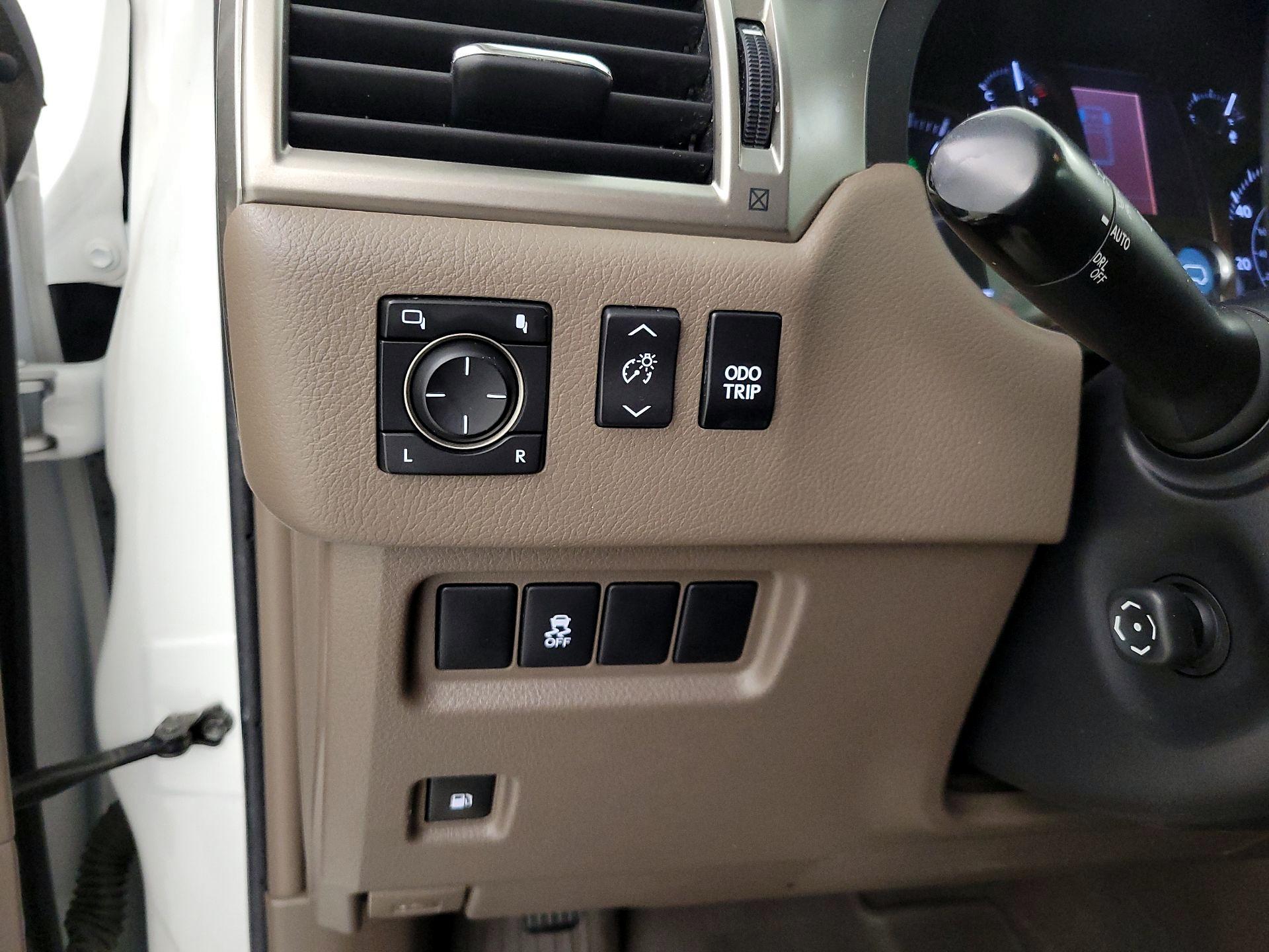 Thumbnail: 2018 Lexus GX - 13