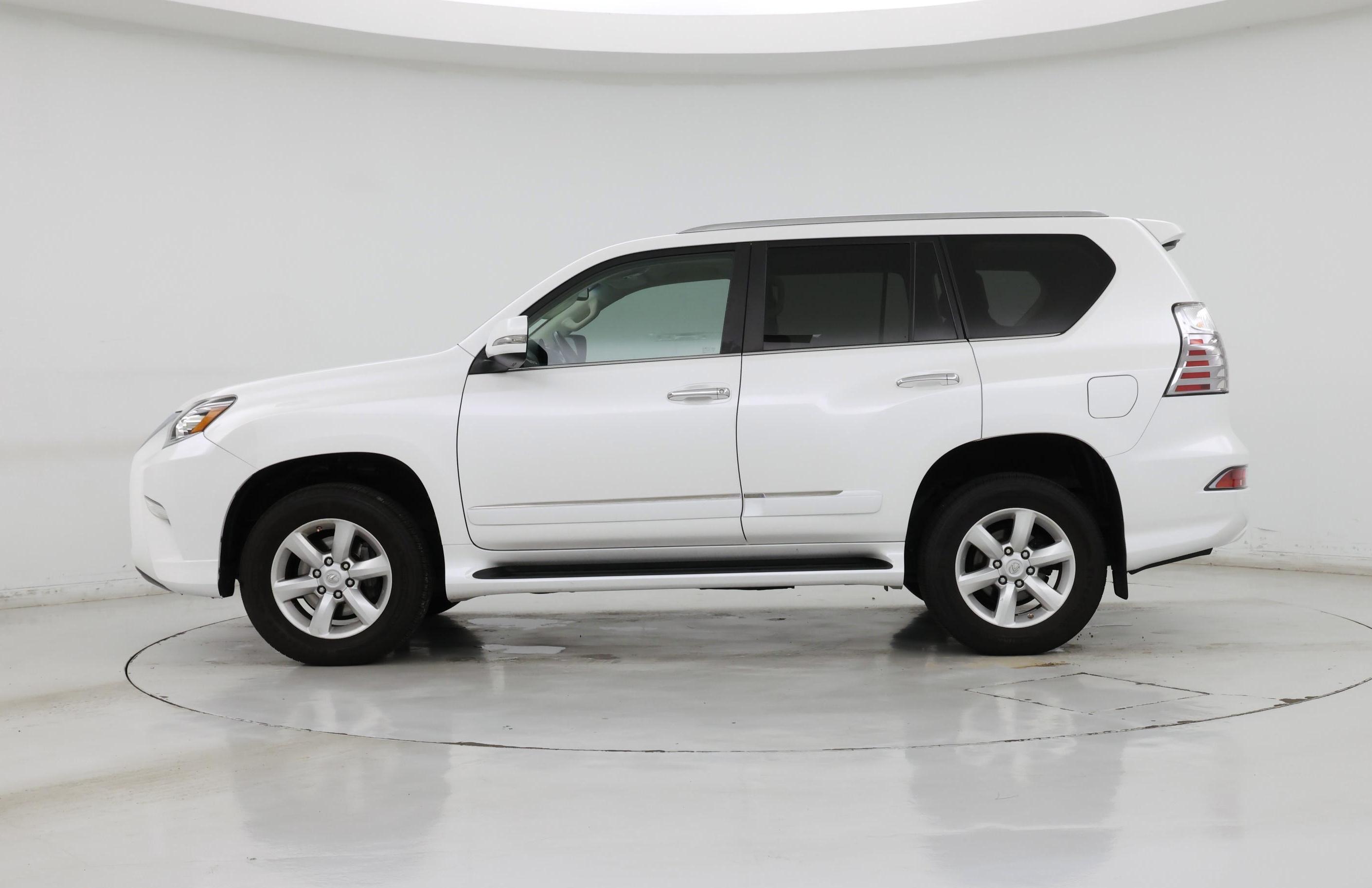 Thumbnail: 2018 Lexus GX - 3