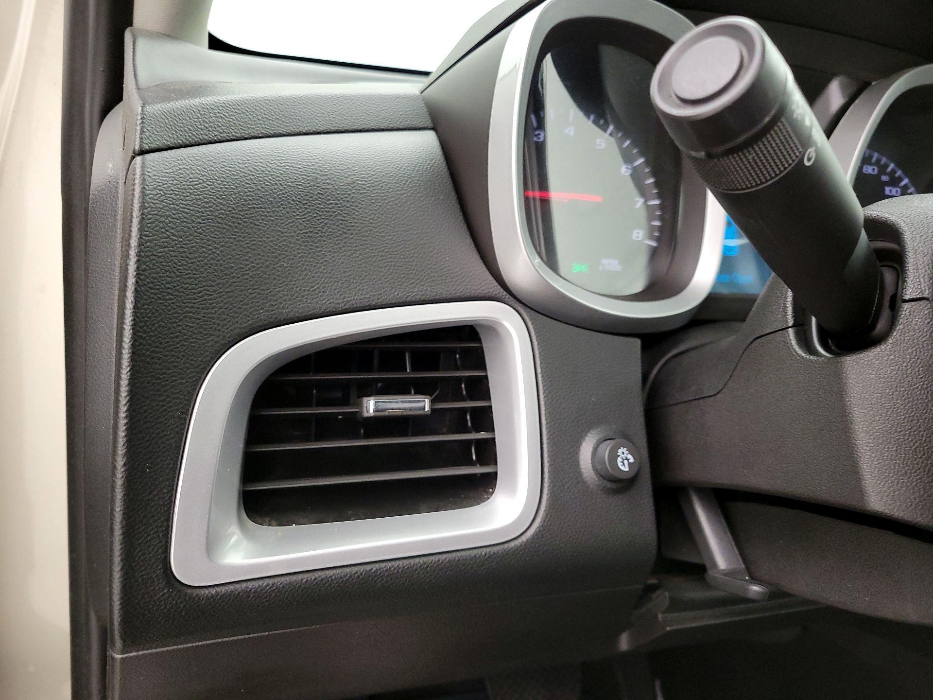 Thumbnail: 2016 Chevrolet Equinox - 13
