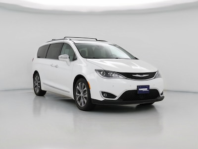 White 2017 Chrysler Pacifica Limited