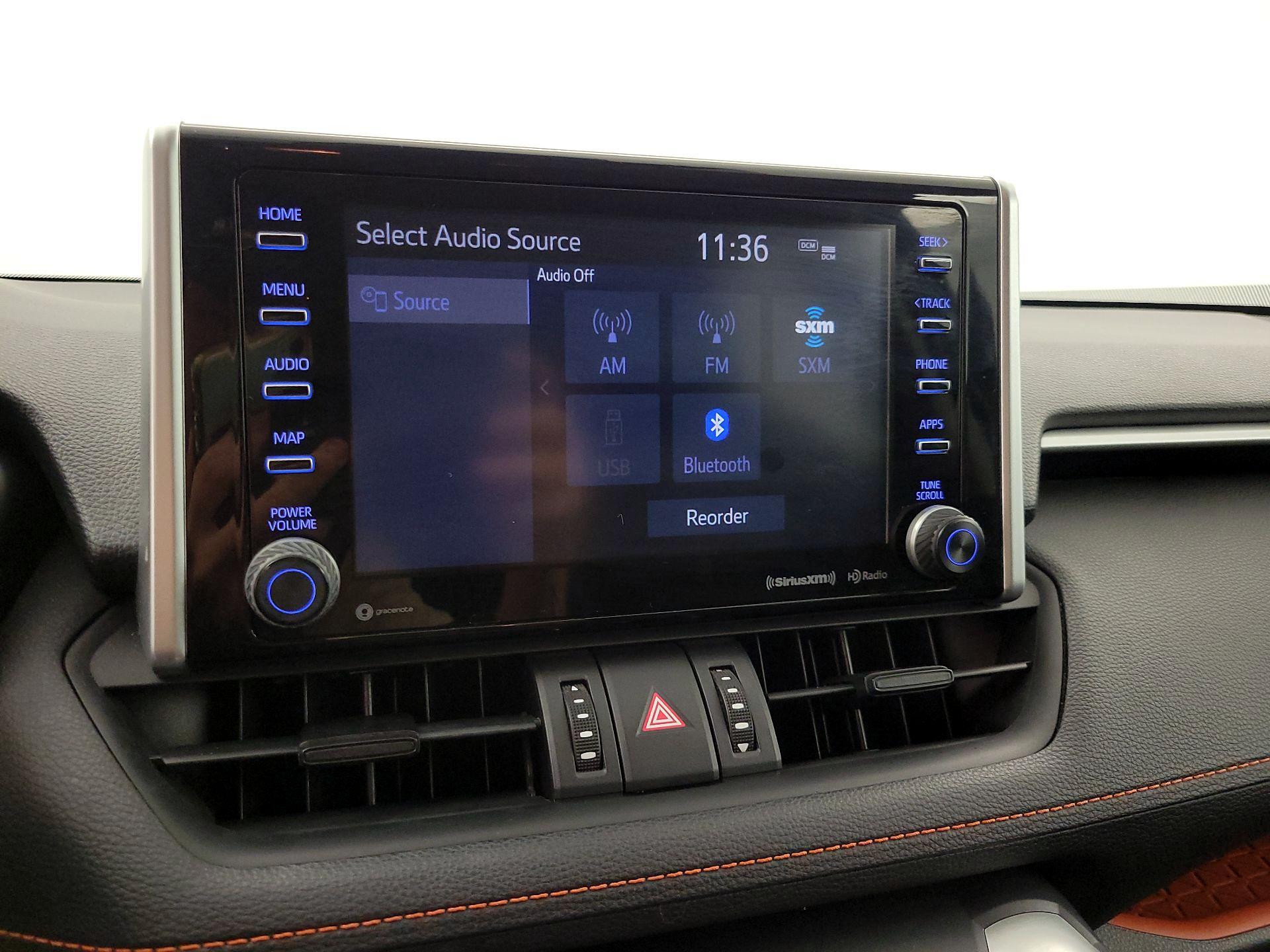 Thumbnail: 2020 Toyota RAV4 - 15