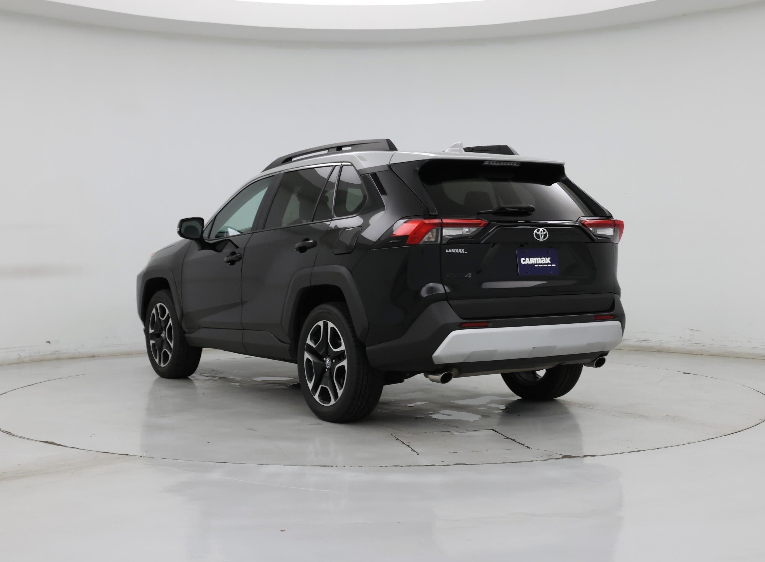 Thumbnail: 2020 Toyota RAV4 - 2