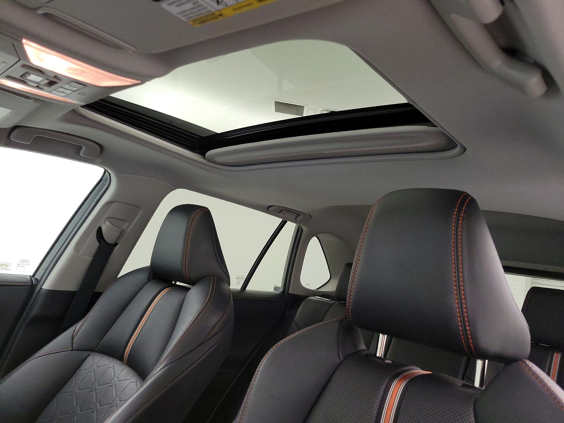 Thumbnail: 2020 Toyota RAV4 - 19