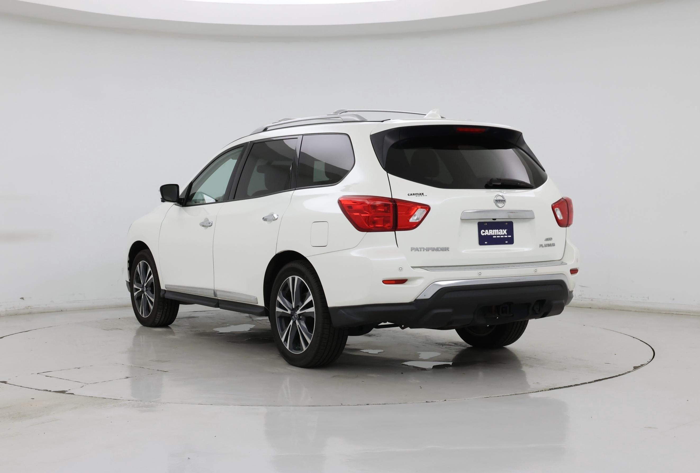 Thumbnail: 2020 Nissan Pathfinder - 2