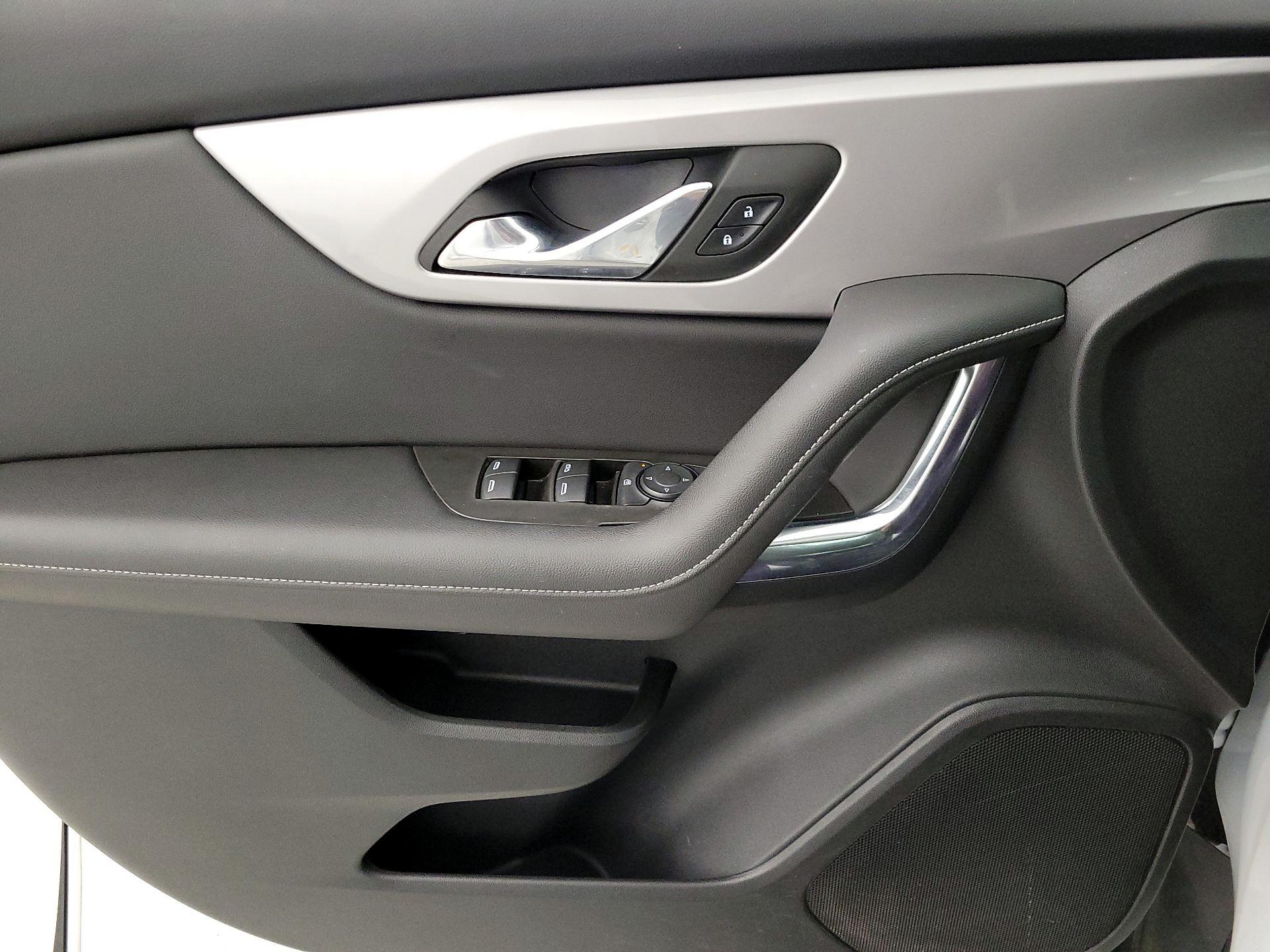 Thumbnail: 2023 Chevrolet Blazer - 12