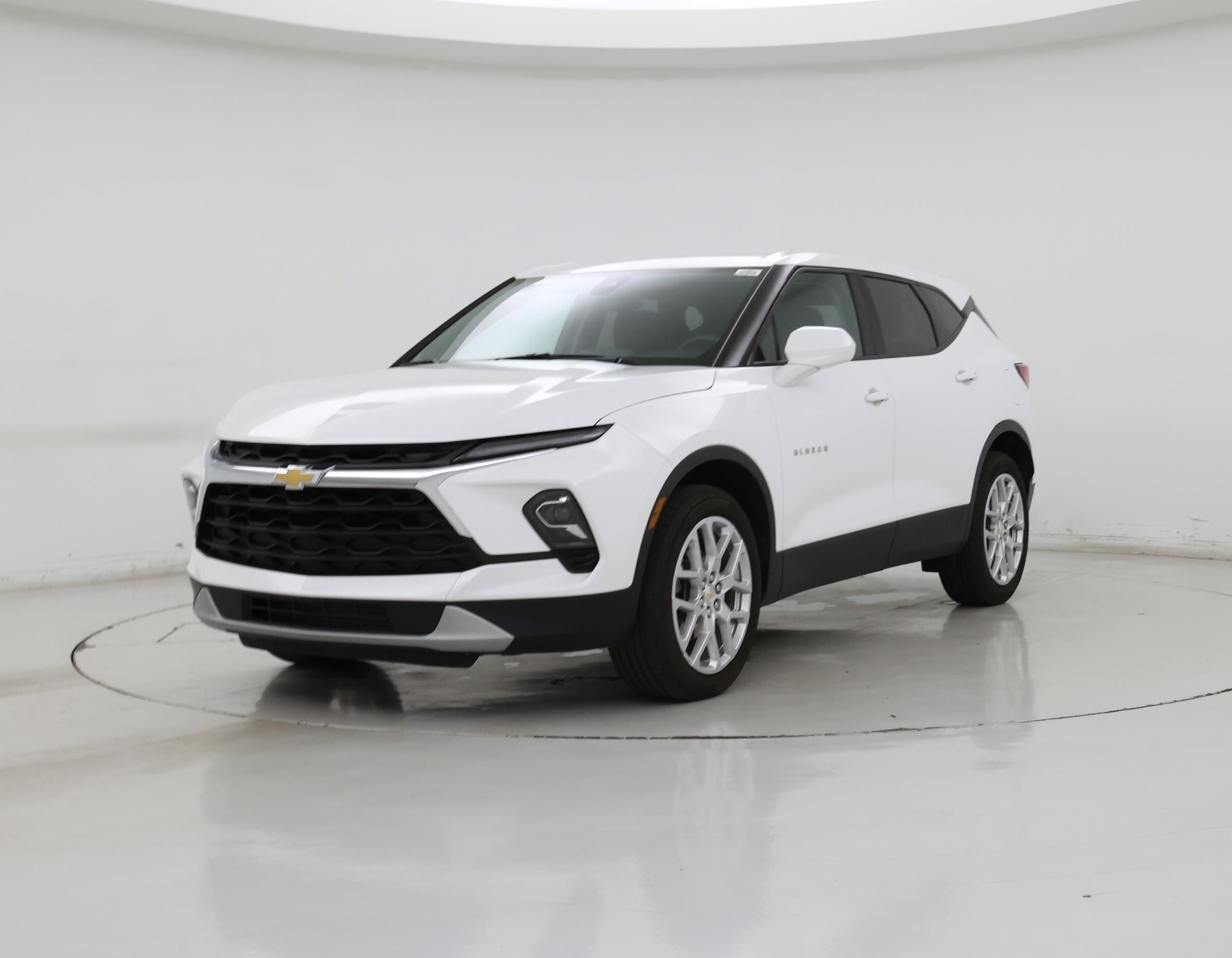 Thumbnail: 2023 Chevrolet Blazer - 4