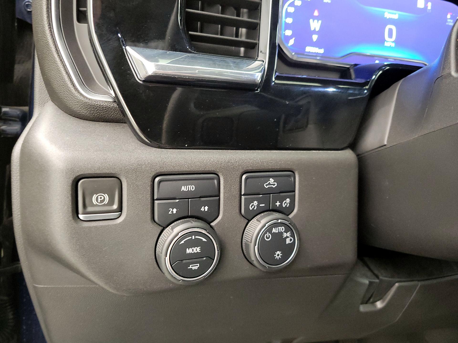 Thumbnail: 2023 Chevrolet Silverado 1500 - 13