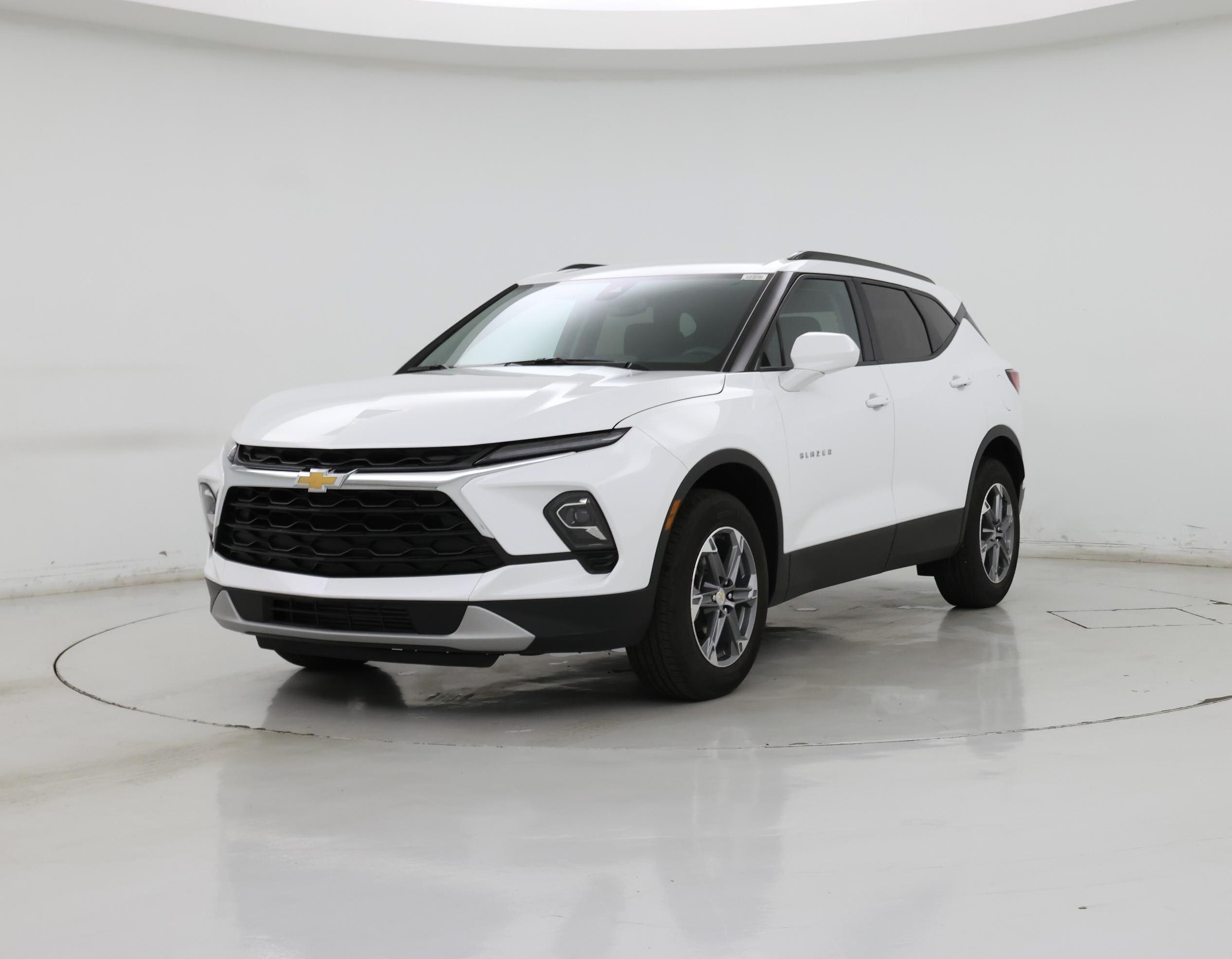 Thumbnail: 2023 Chevrolet Blazer - 4